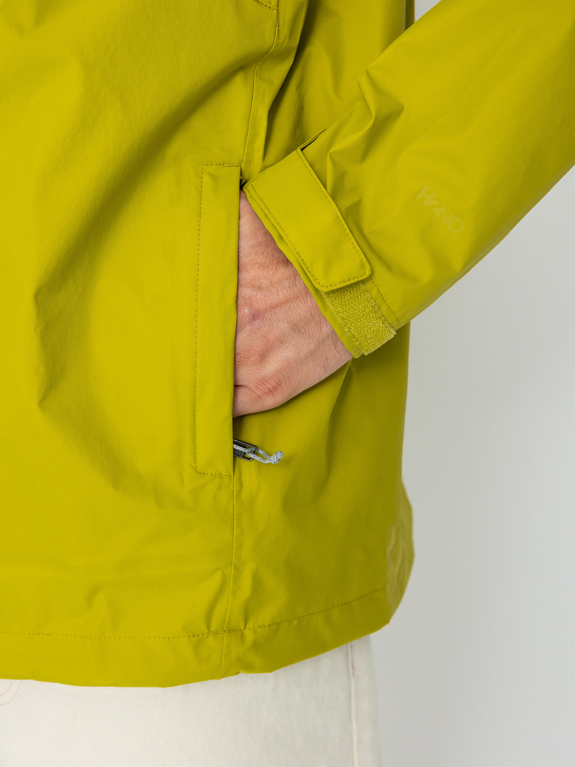 Patagonia Torrentshell 3L Jacket (shrub green)