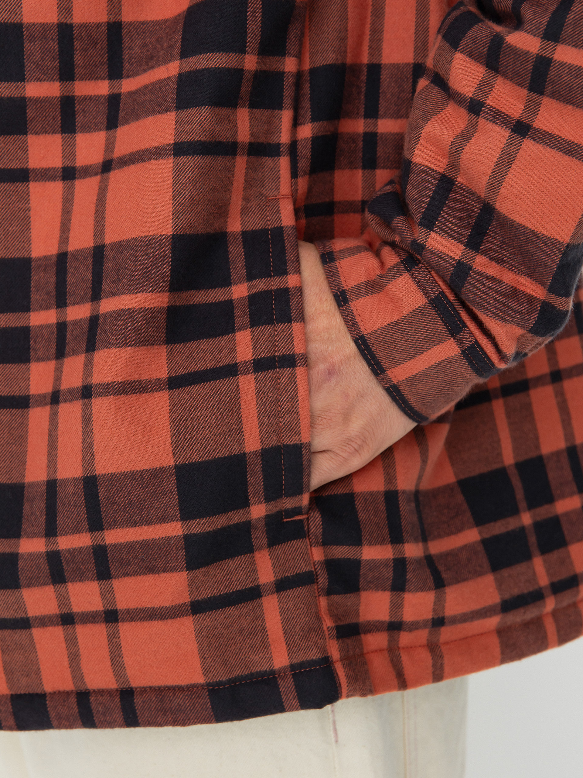 Patagonia Insulated Organic Cotton Fjord Flannel Jacket (ice caps/burl red)