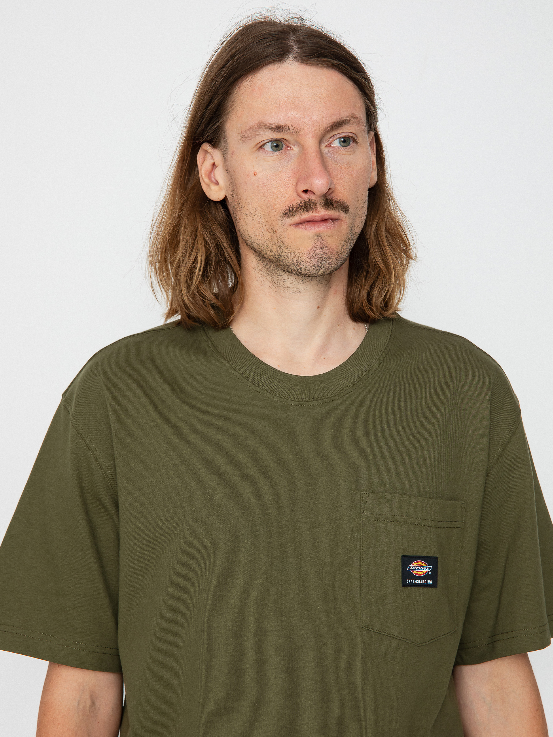 Dickies Mount Vista Pocket T-shirt (dark olive)