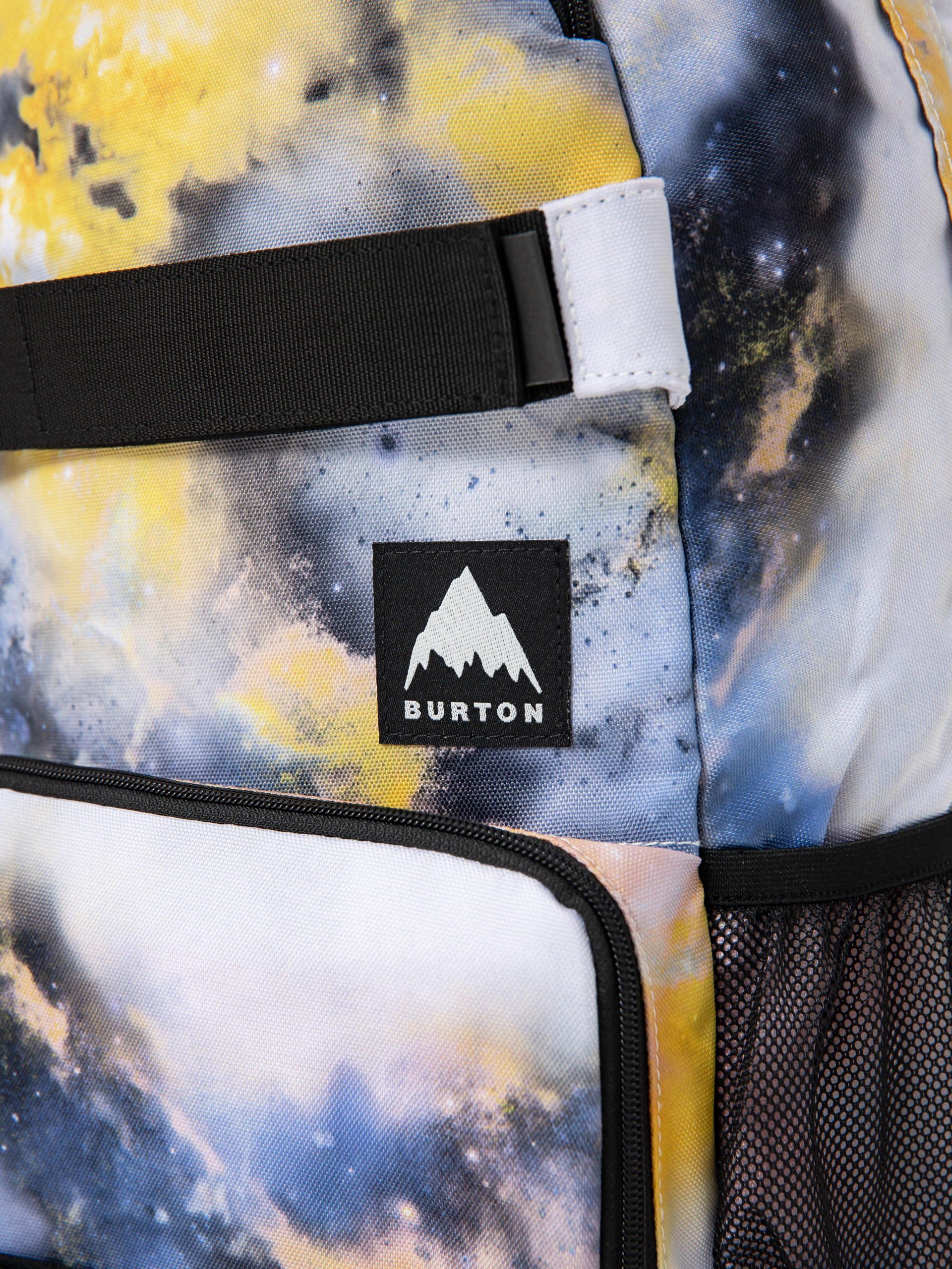 Burton Treble Yell 21L Backpack (stout white voyager)