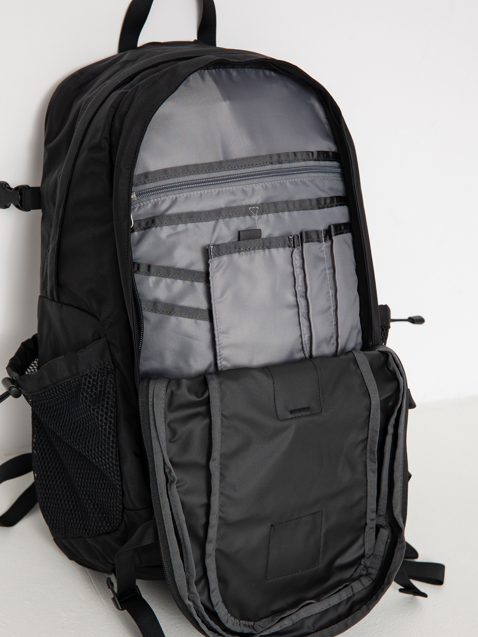 The North Face Hot Shot Se Backpack (tnf black/tnf white)