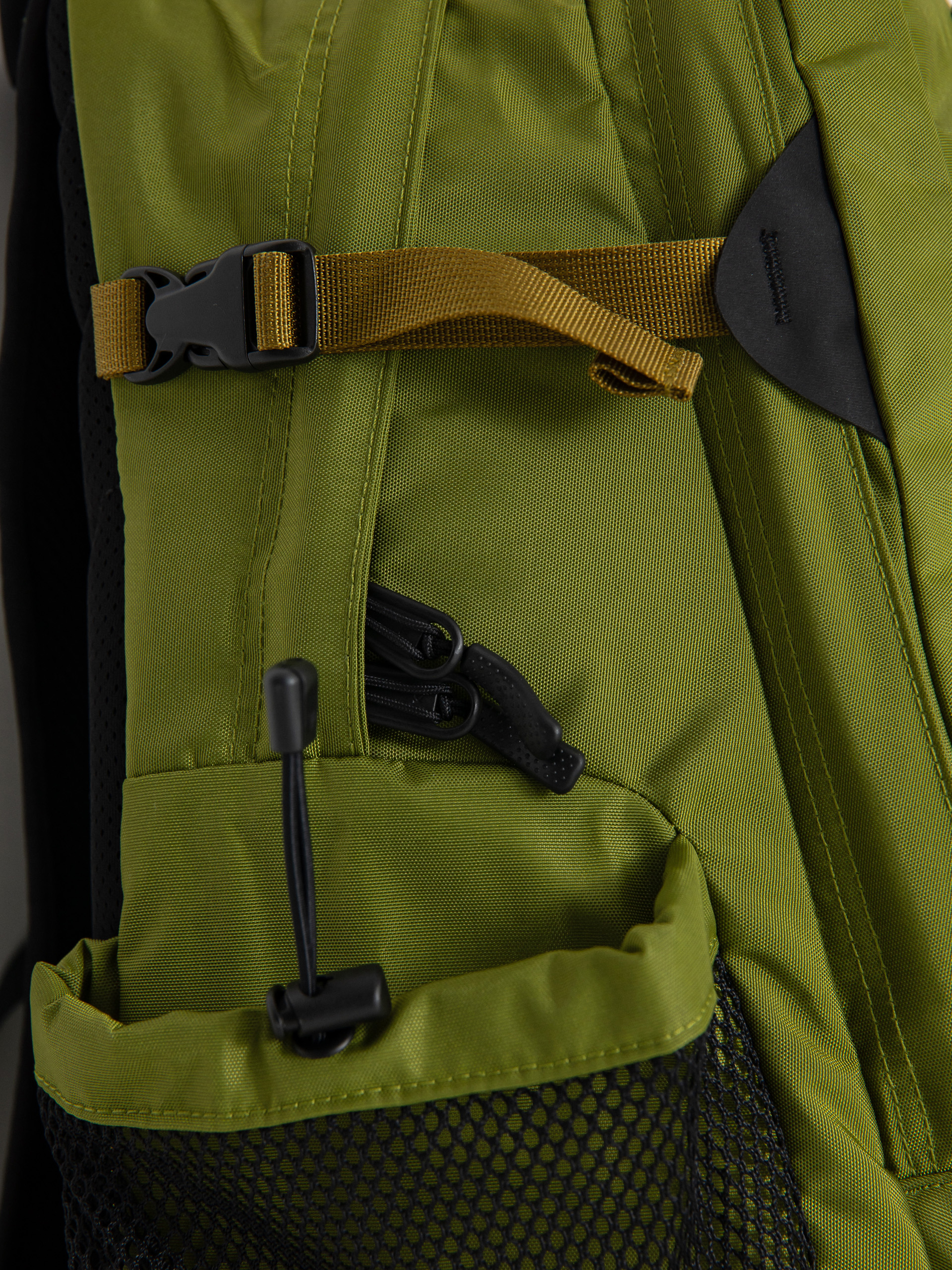 The North Face Hot Shot Se Backpack (calla green/fir green)