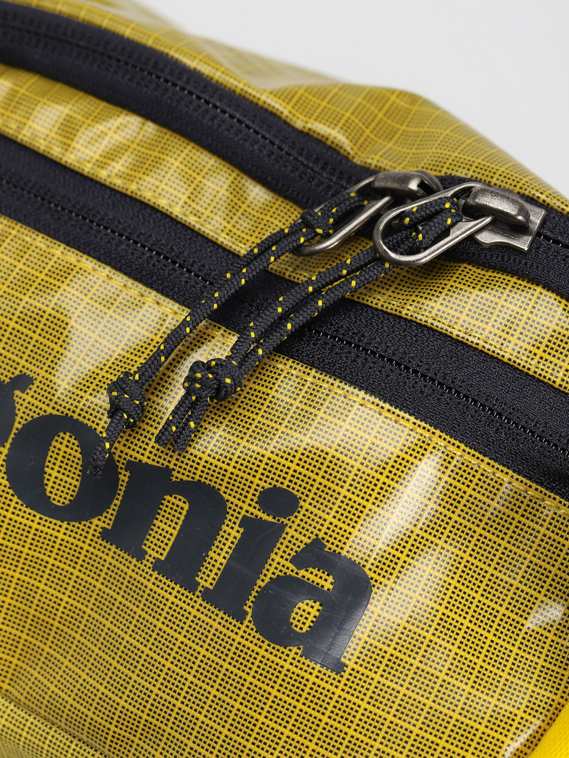 patagonia ボディバッグ イエロー Patagonia Black Hole® Waist Pack 5L at Hilton's Tent City