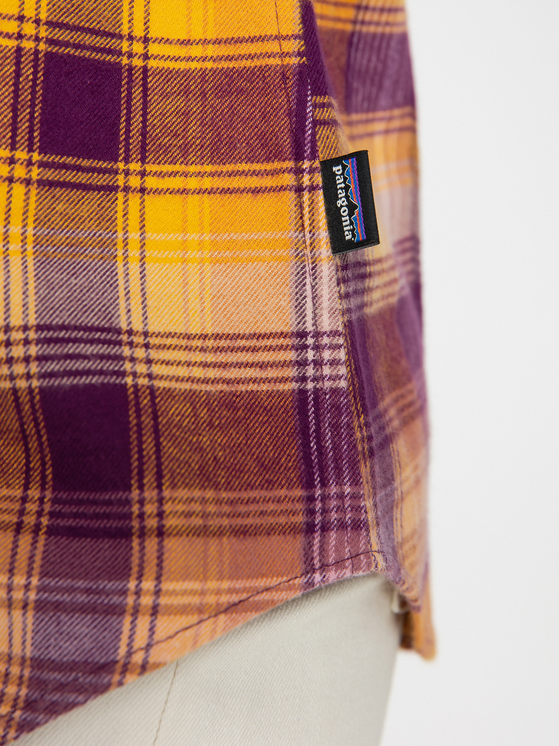 Patagonia Organic Cotton MW Fjord Flannel Shirt Wmn (sun rays/night plum)