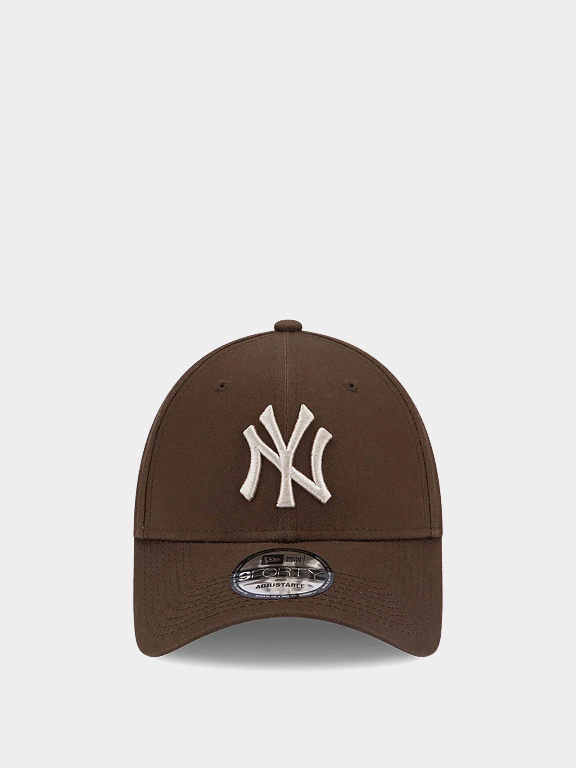 New Era League Essential 9Forty New York Yankees Cap (brown/stone)