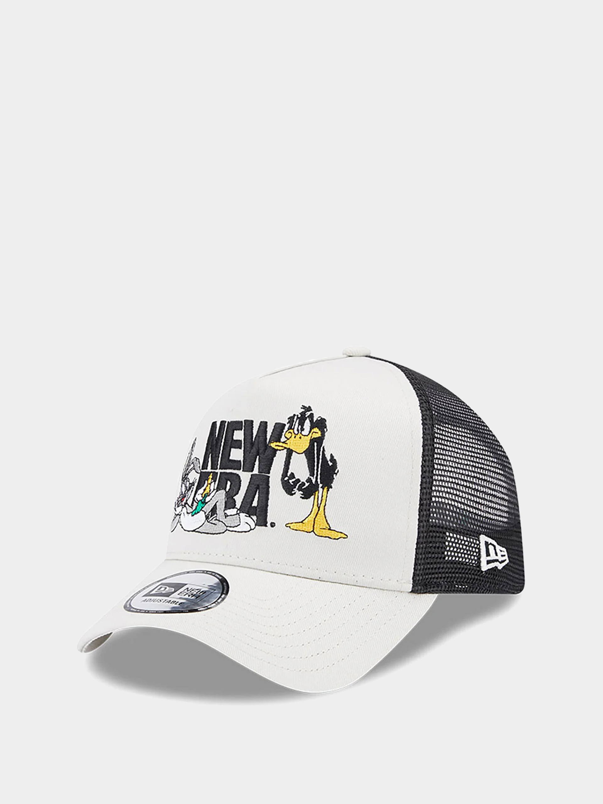 New Era Looney Tunes Trucker Cap (stone/black)