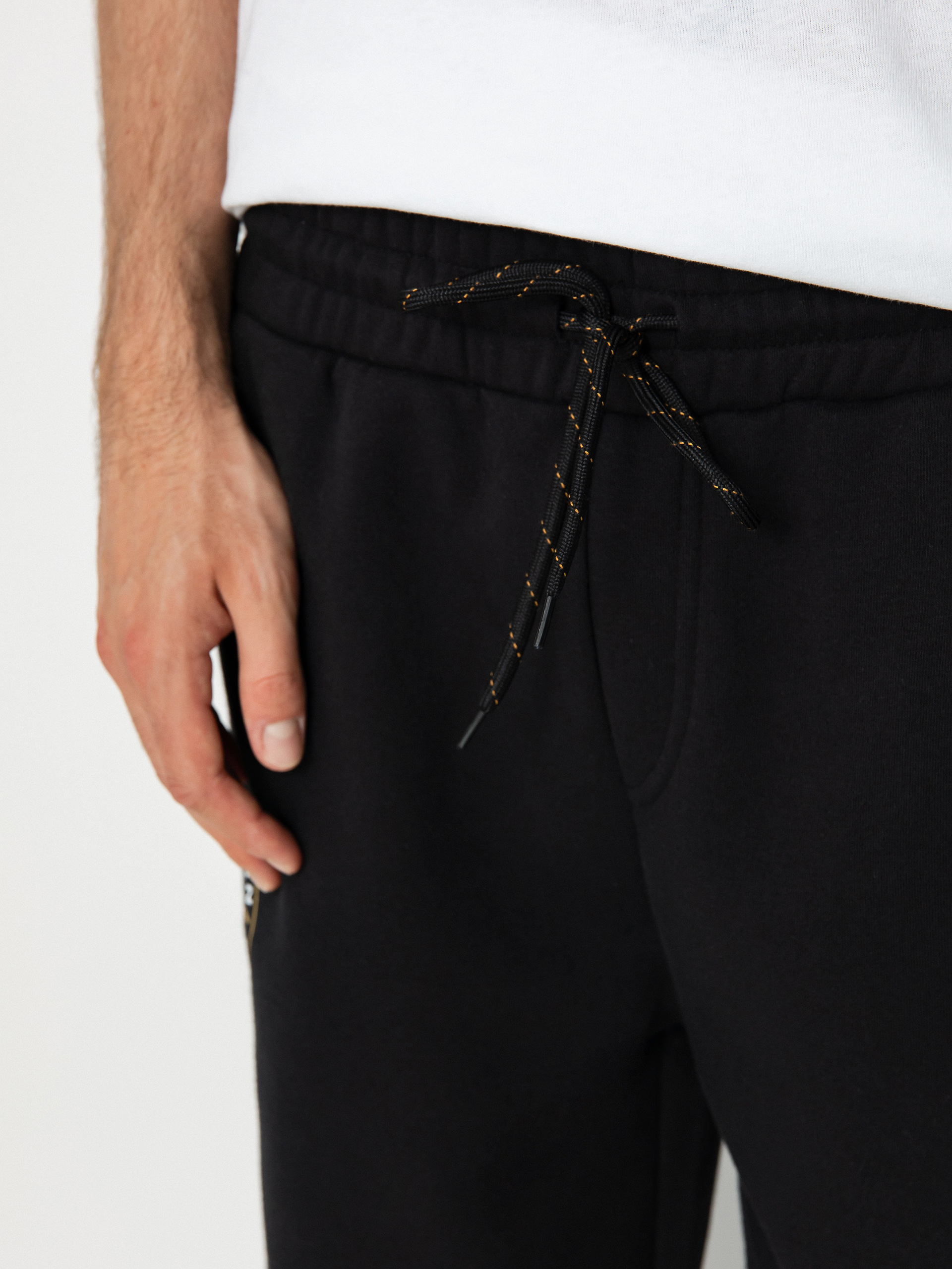 Brixton Crest Line Fleece Sweat Pants (black)