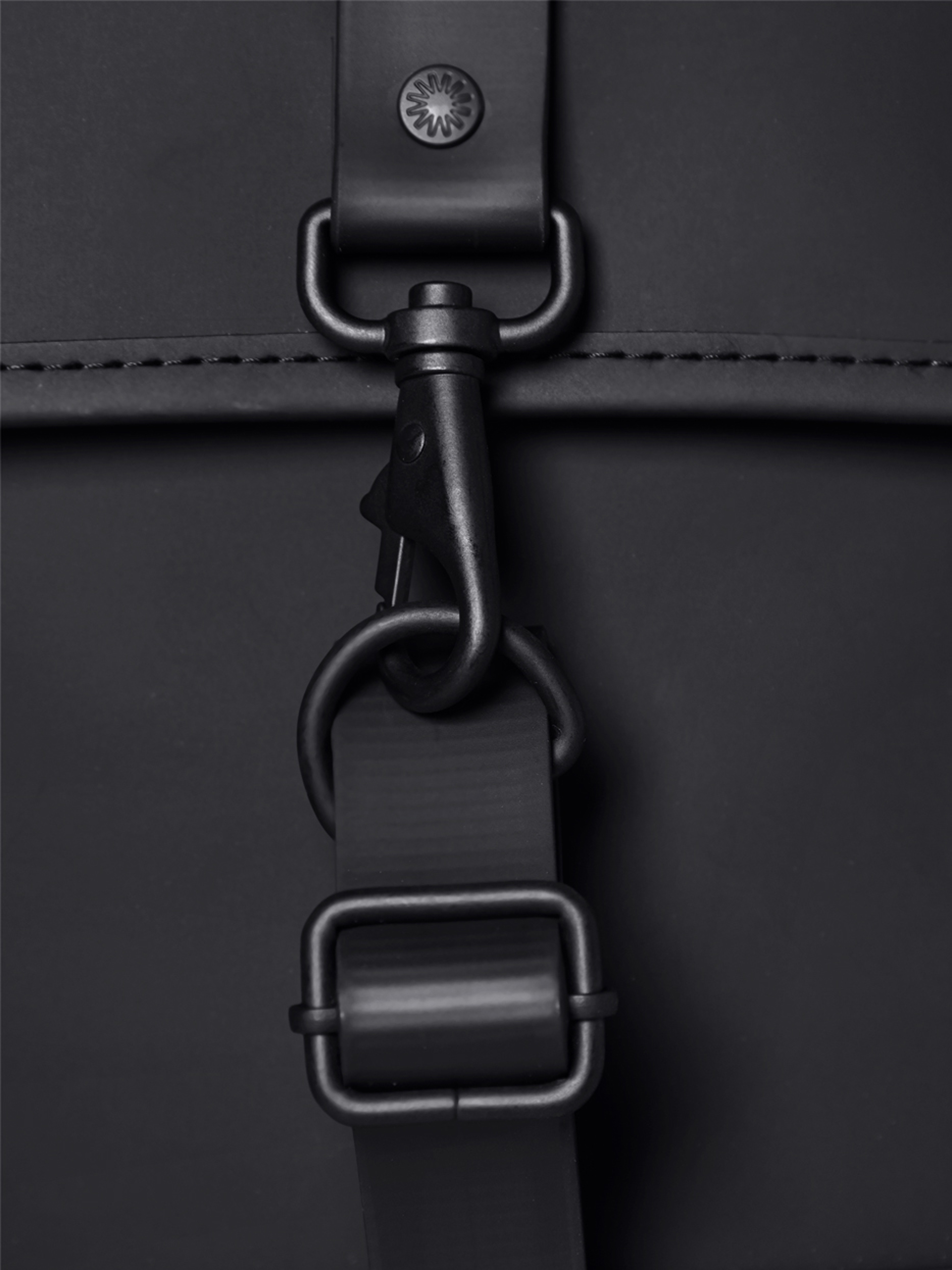 Rains Rucksack Cargo Backpack (black)