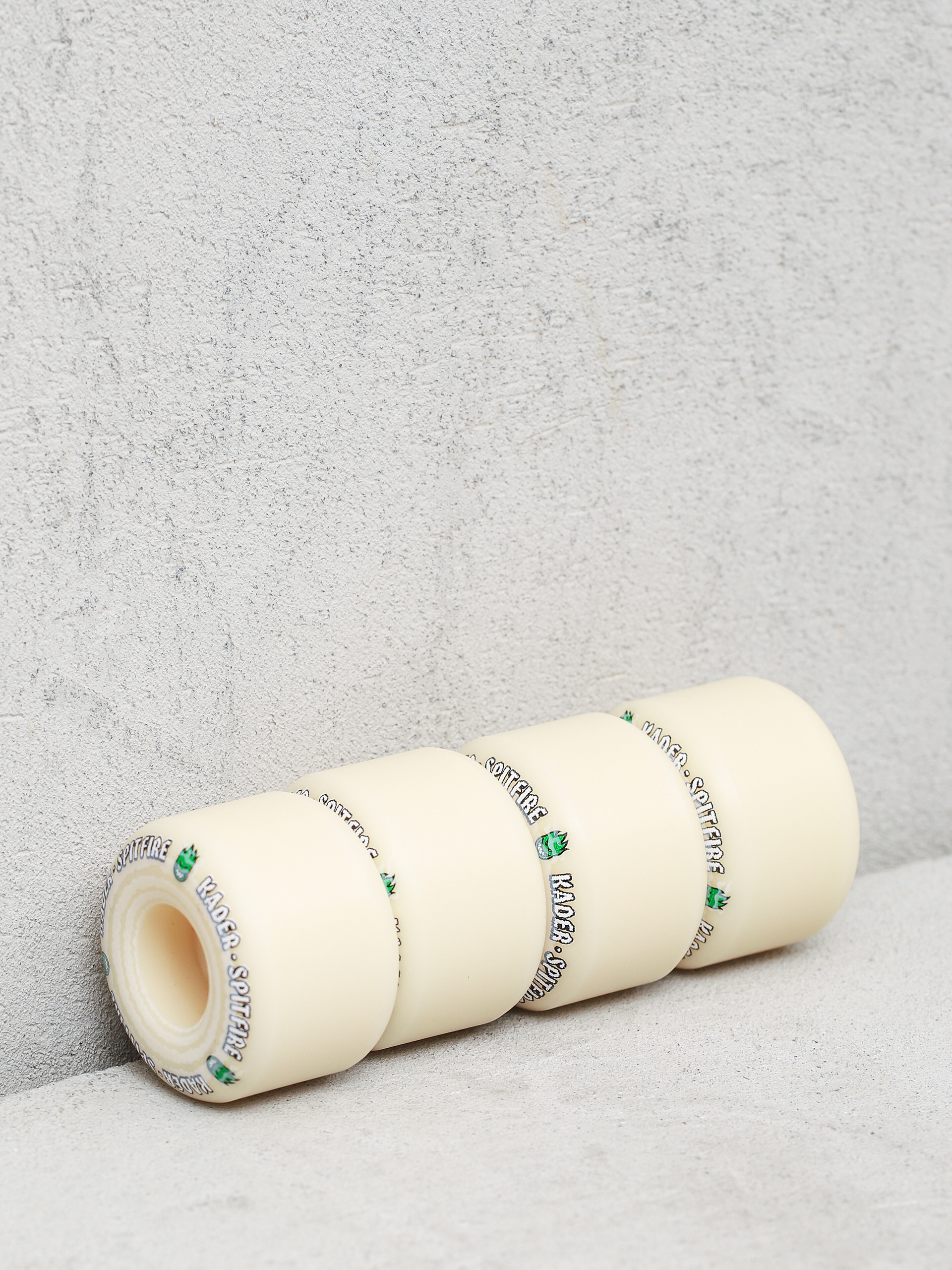 Spitfire F4 99D Kader Puffs Radial Full Wheels (white)