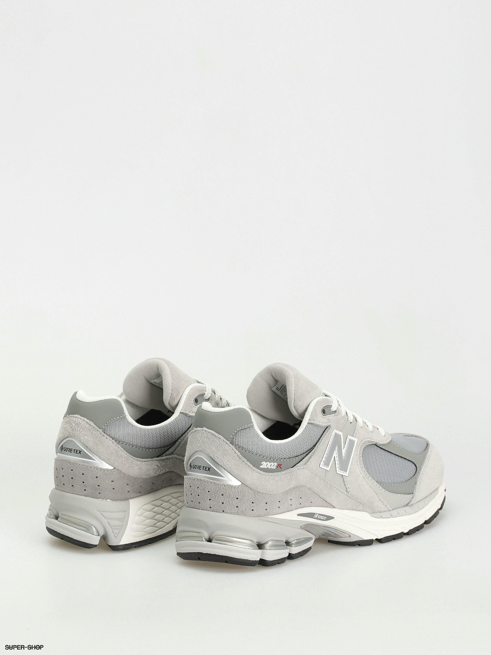 New Balance 2002 Shoes (concrete)