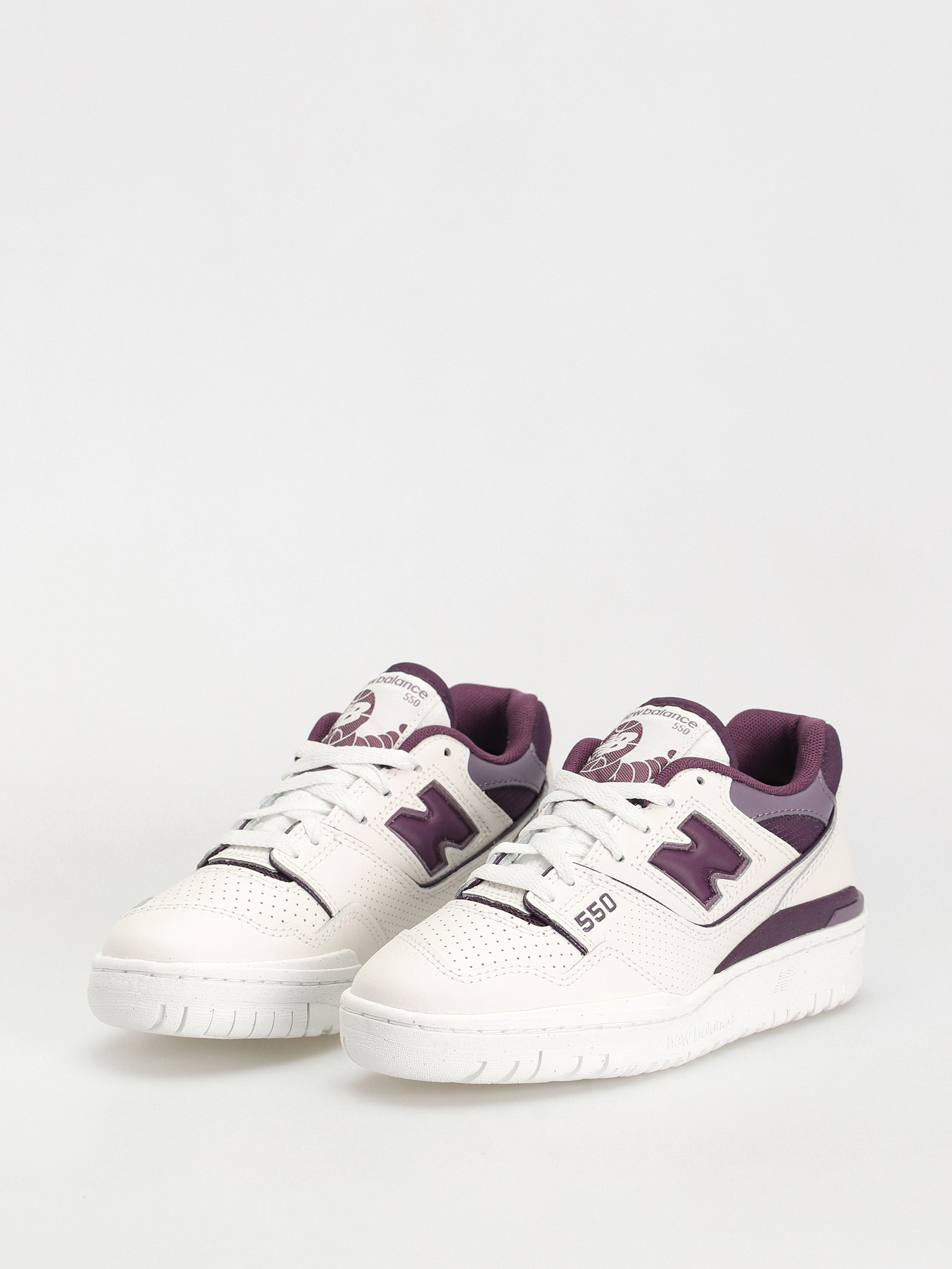 New Balance 550 Shoes Wmn (reflection)