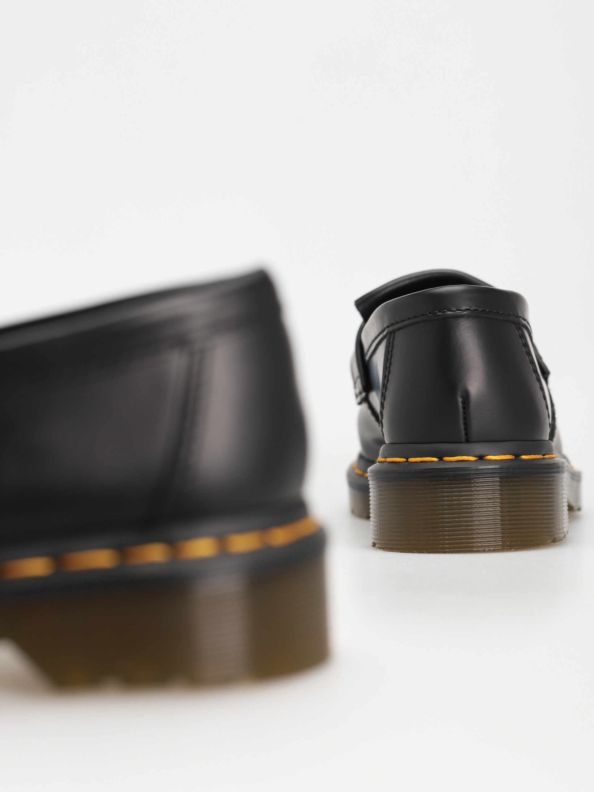 Dr. Martens Adrian YS Shoes (black smooth)