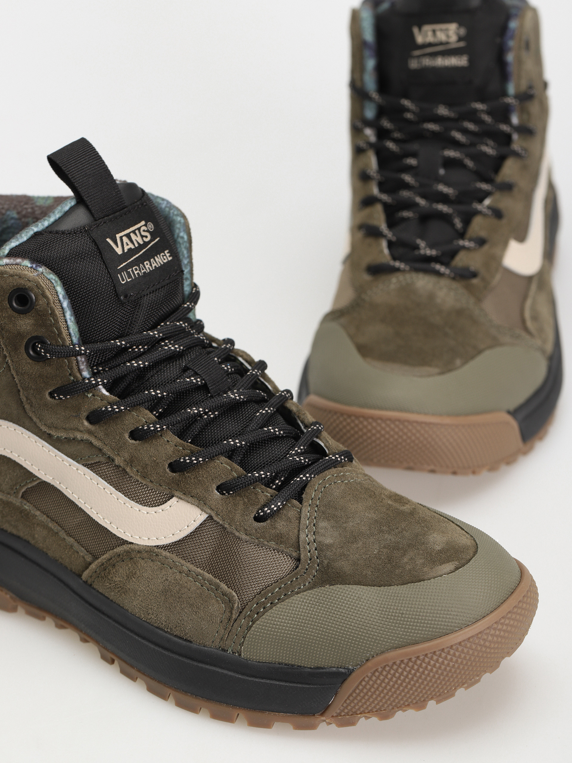 Vans Ultrarange Exo Hi Mte 1 Shoes - green (rain camo dark