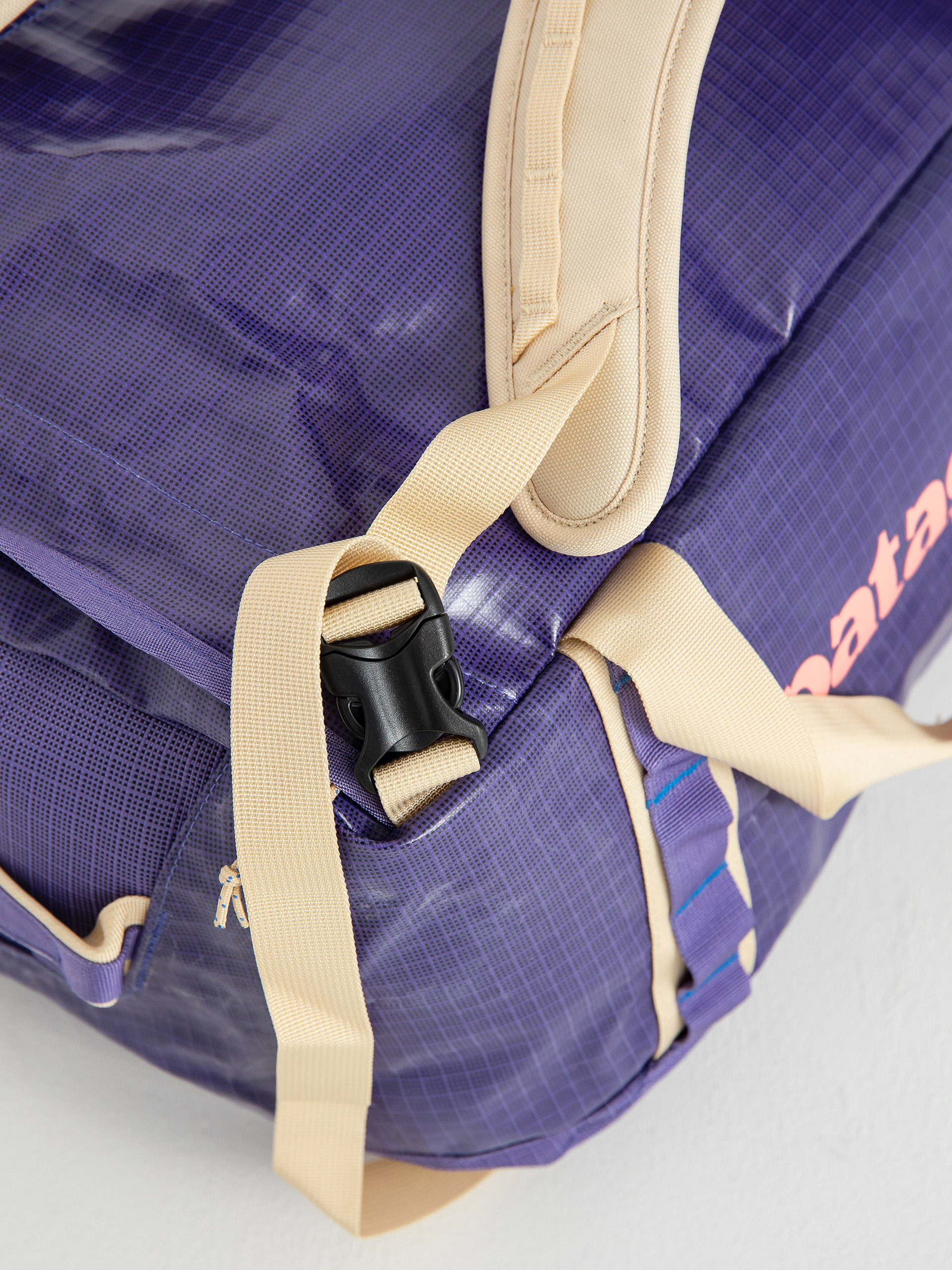 Patagonia Black Hole Duffel 40L Bag (perennial purple)