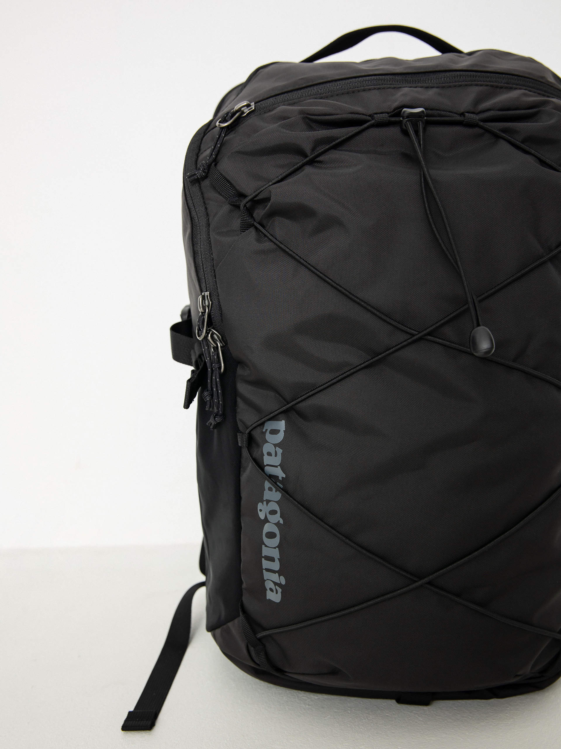 Patagonia Refugio Day Pack 30L Backpack - black (black)