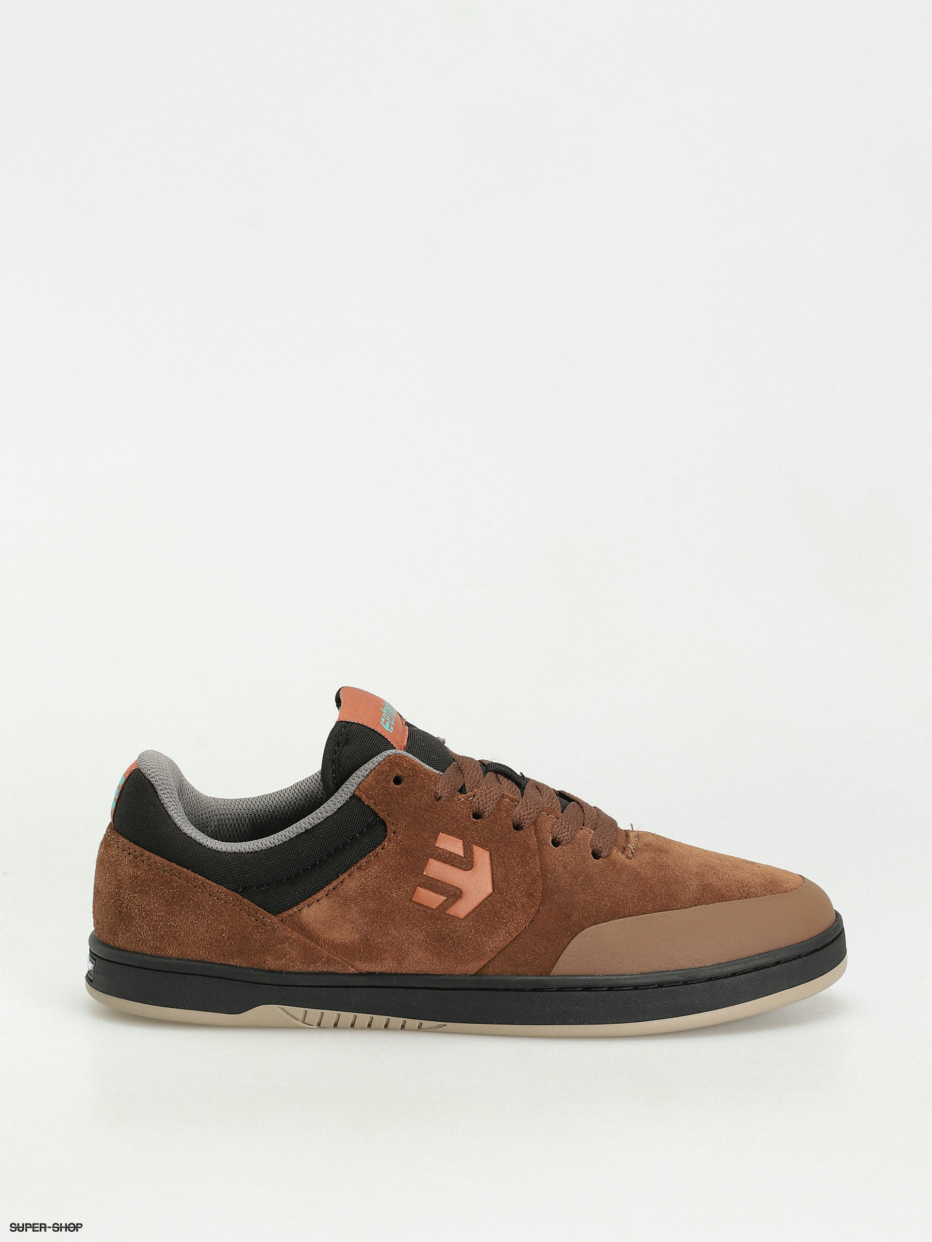 Etnies marana sales on feet