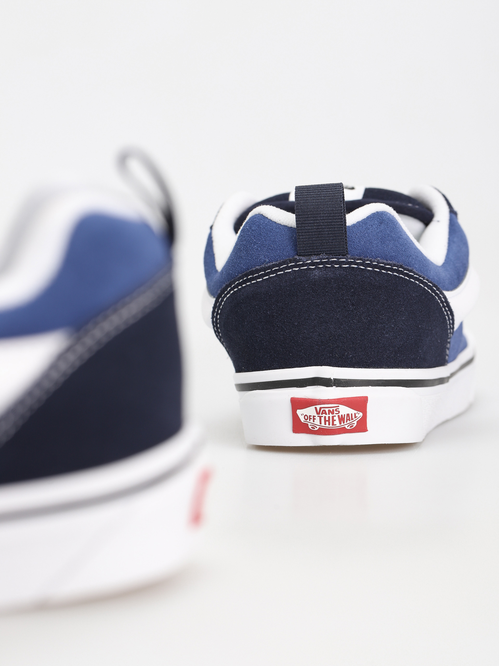 Vans Knu Skool Shoes (navy/true white)