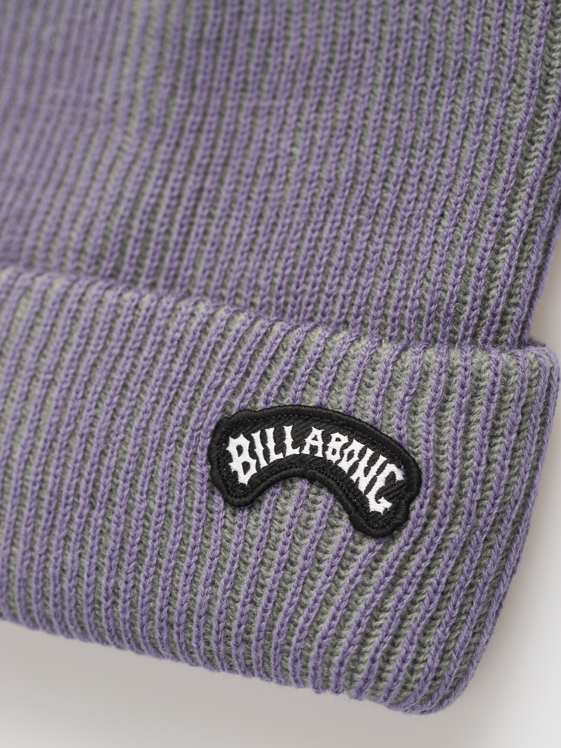 Billabong Arch Patch Beanie (dusty grape)