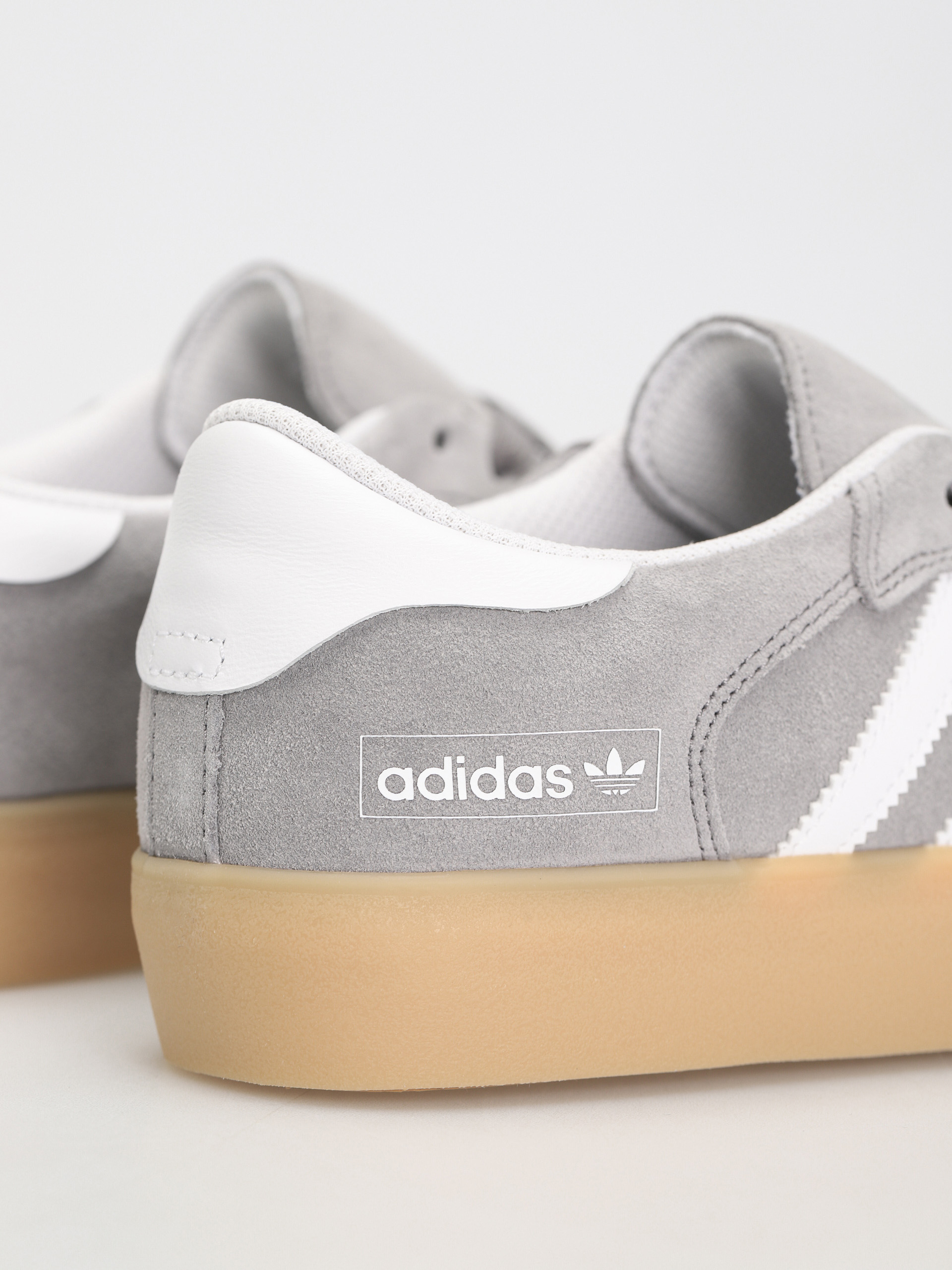 Adidas gazelle grey cheap two/ ftw white/ gum3