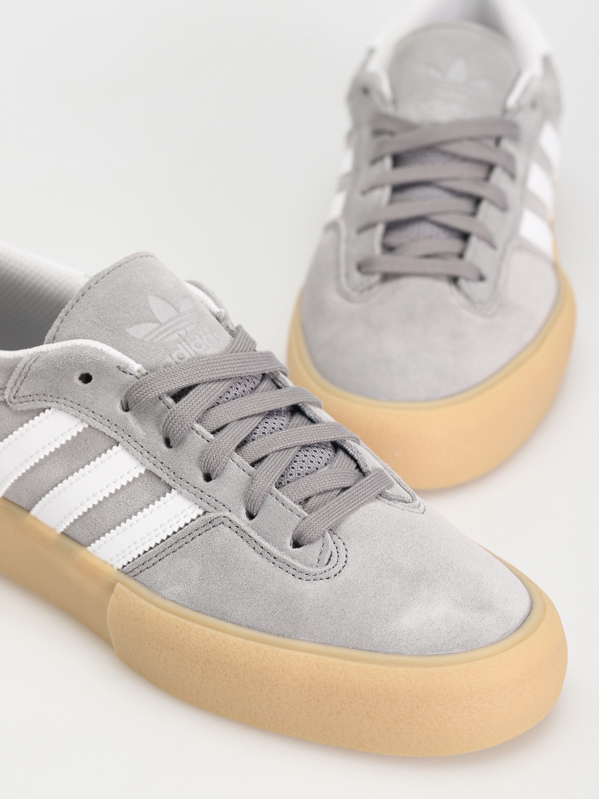adidas Matchbreak Super Shoes (grethr/ftwwht/gum3)