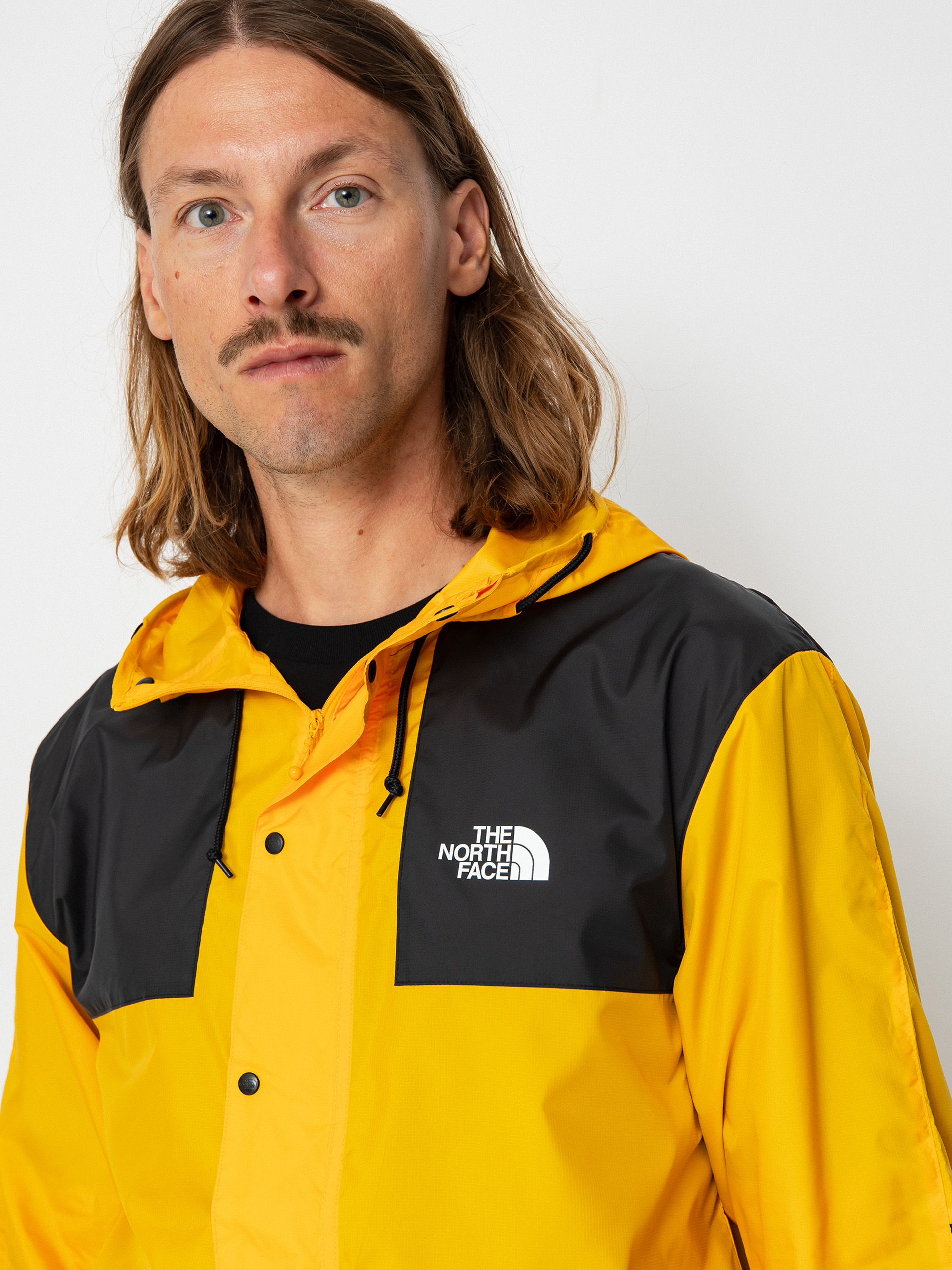 The North Face Seasonal Mountain Jacket (summit gold/tnf black)
