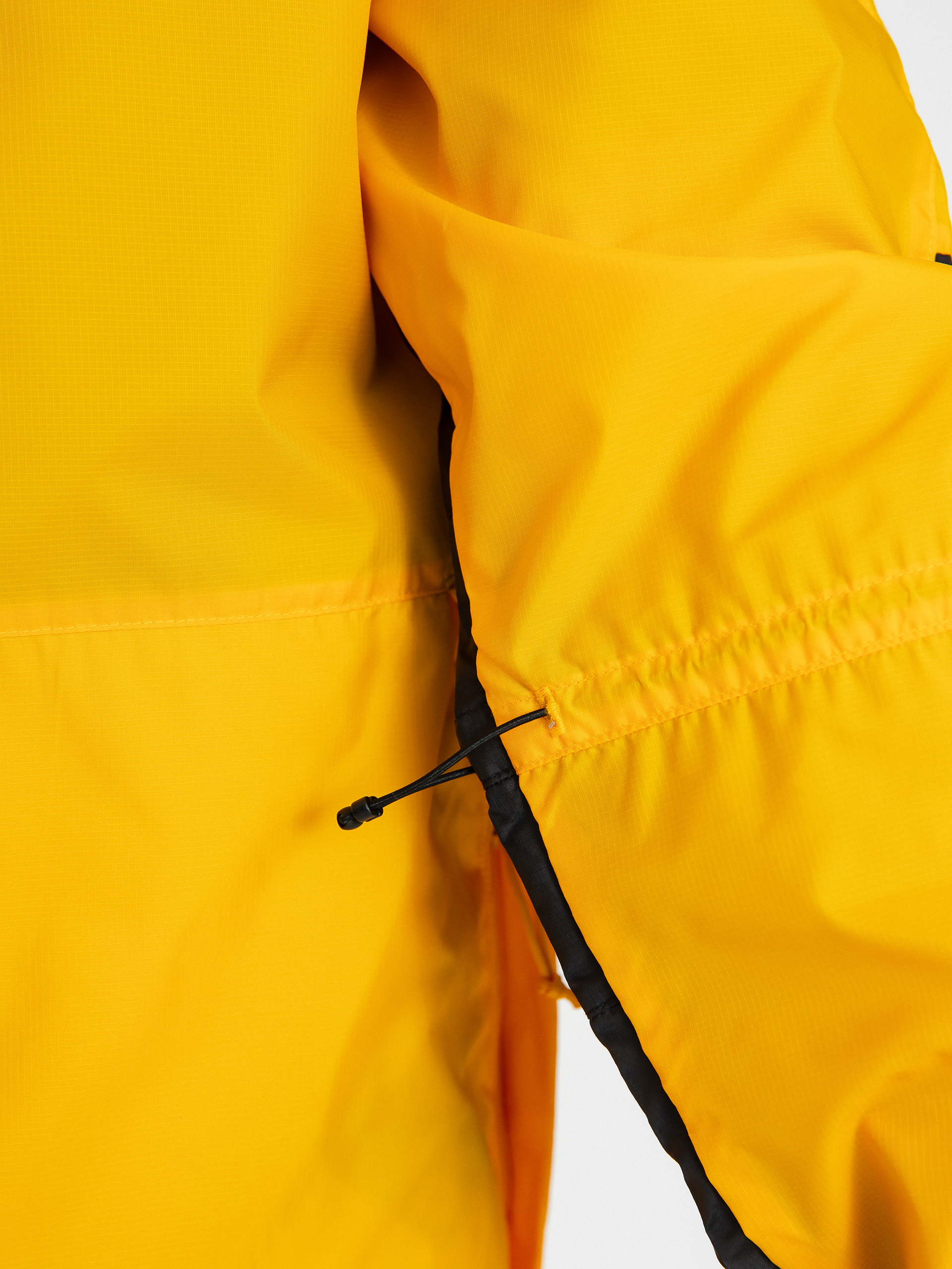 The North Face Seasonal Mountain Jacket (summit gold/tnf black)