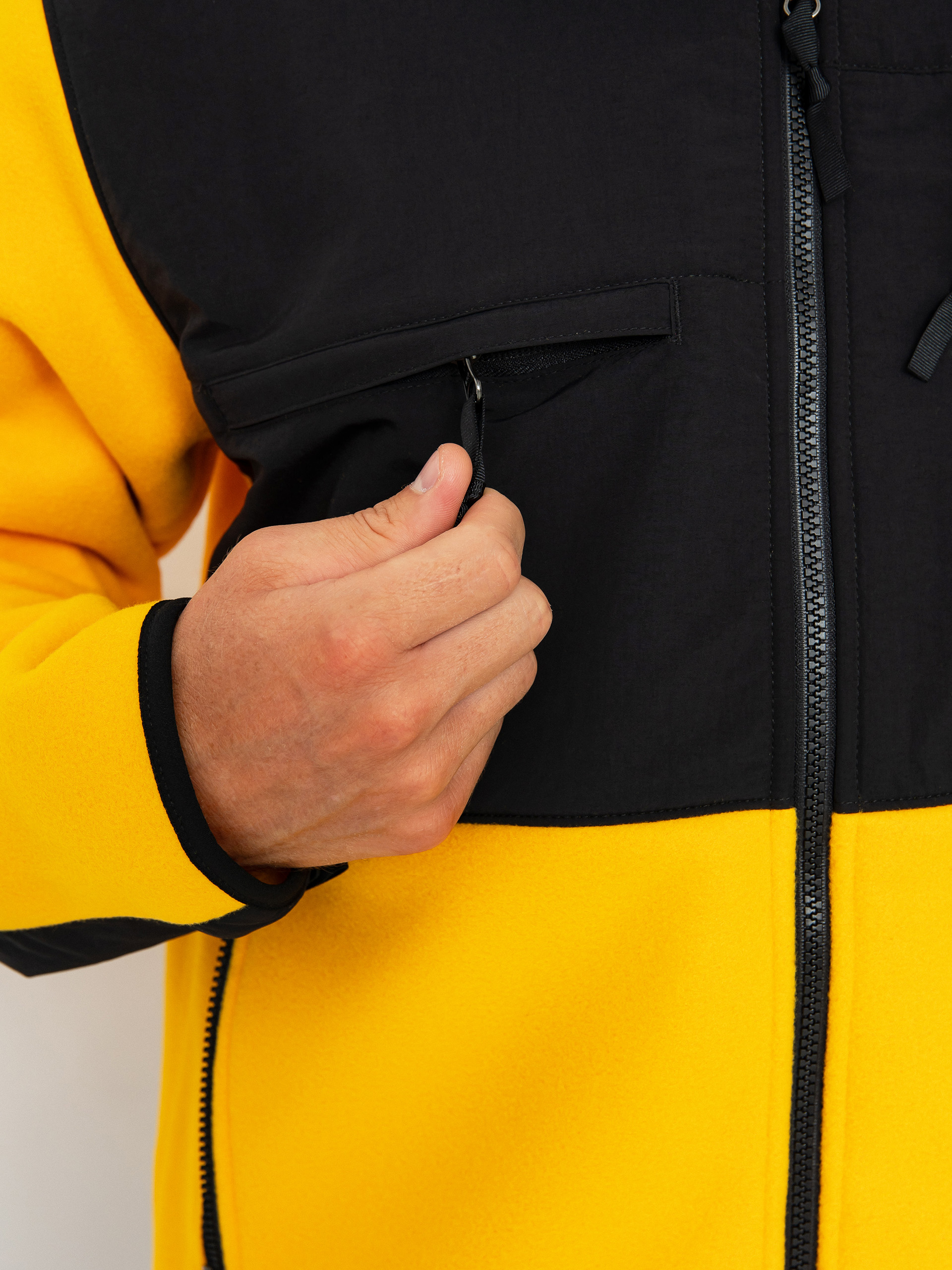 Mens The North Face Denali Fleece (summit gold/tnf black)