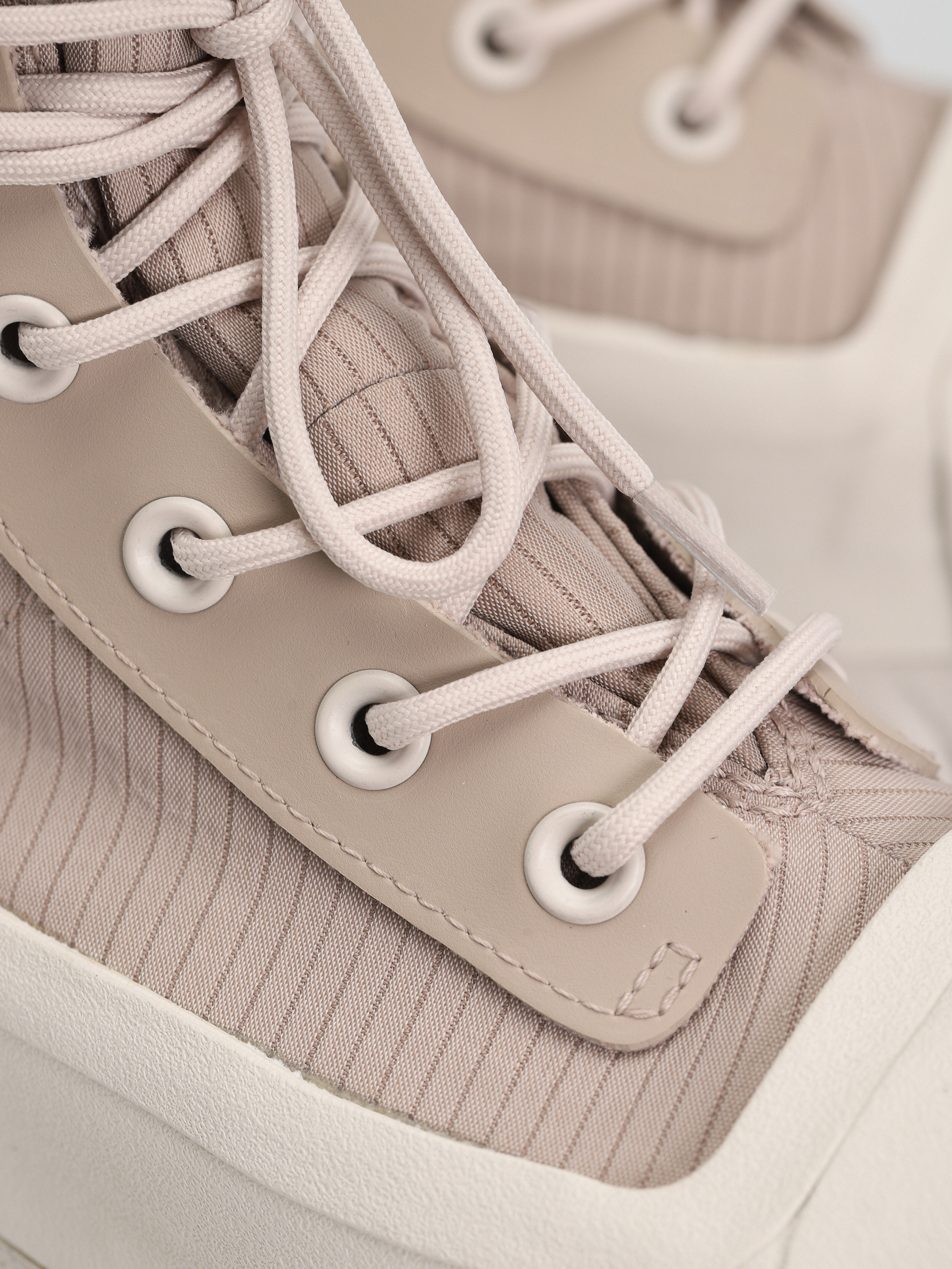 Converse Chuck Taylor All Star Lugged 2.0 Cc X-Hi Shoes (wonder stone)