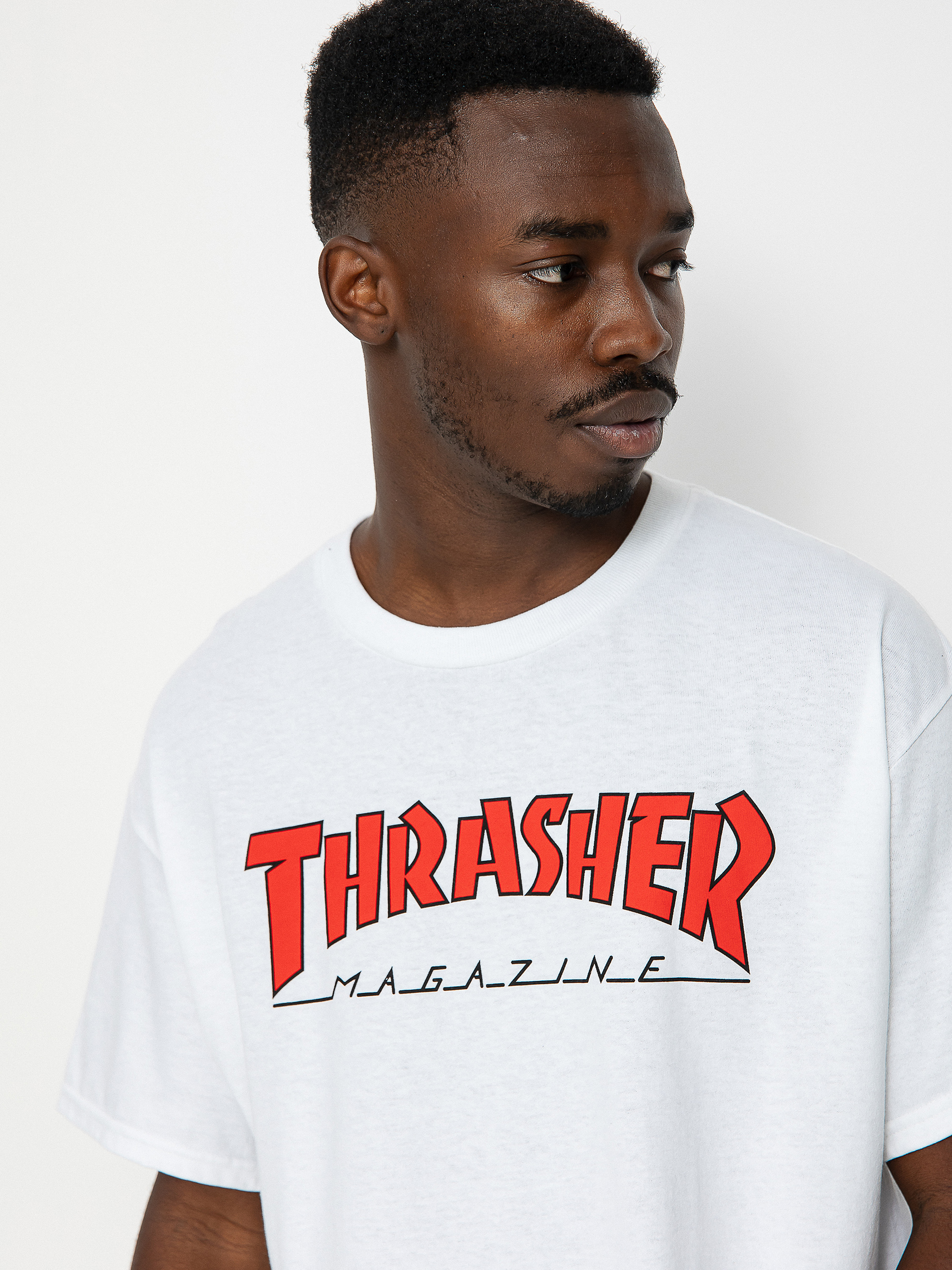 Thrasher Outlined T-shirt (white/red)