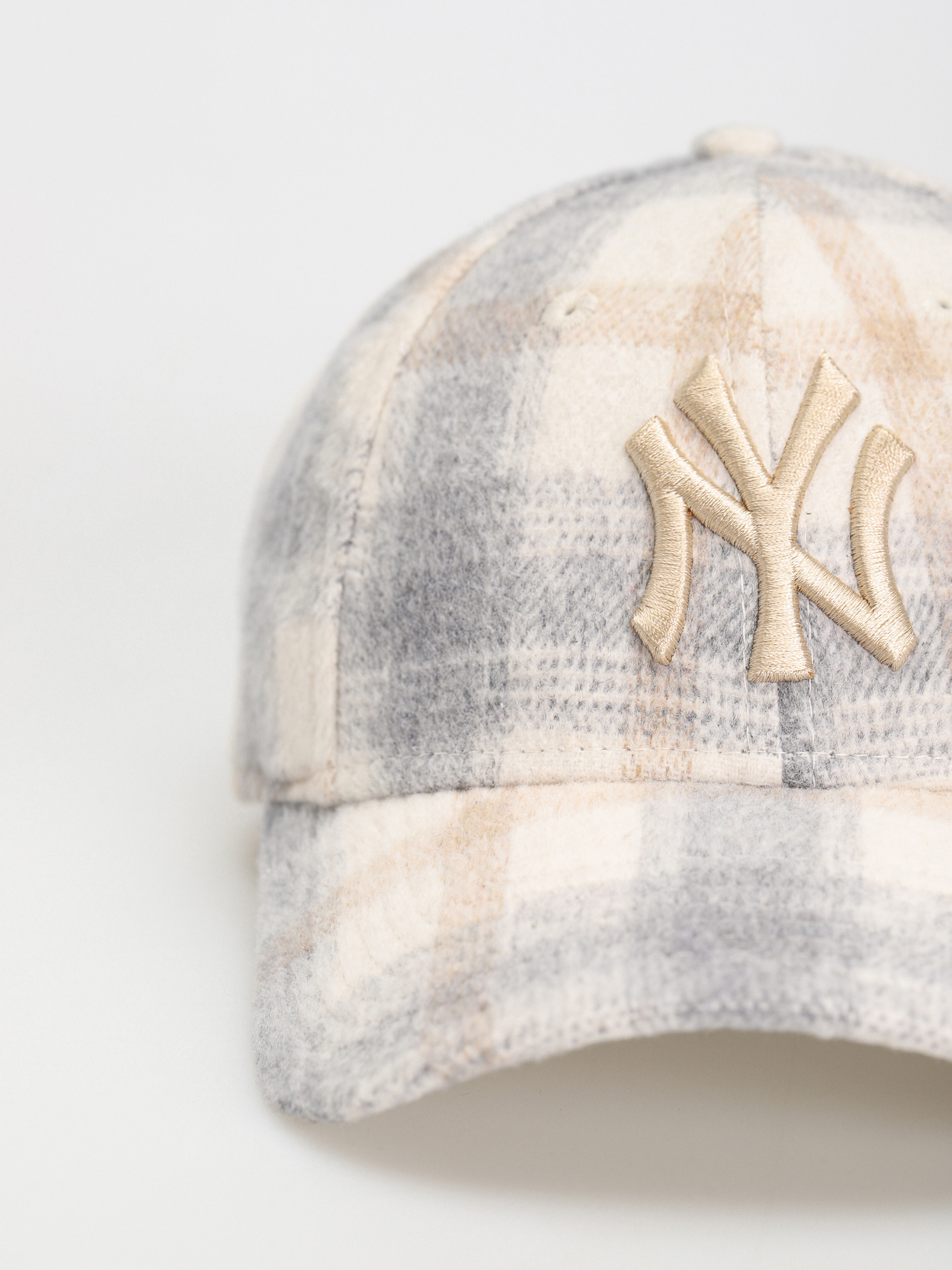 New Era Plaid 9Forty New York Yankees Cap Wmn (stone/wall)