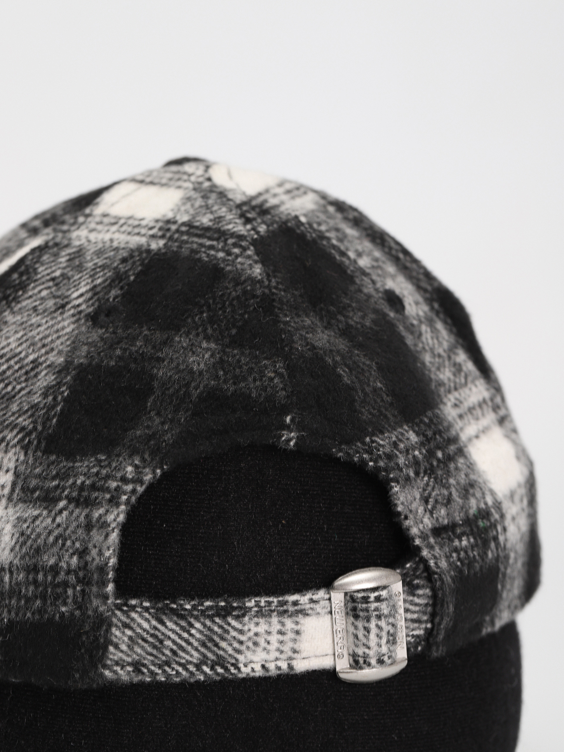 New Era Plaid 9Forty New York Yankees Cap Wmn (black/white)