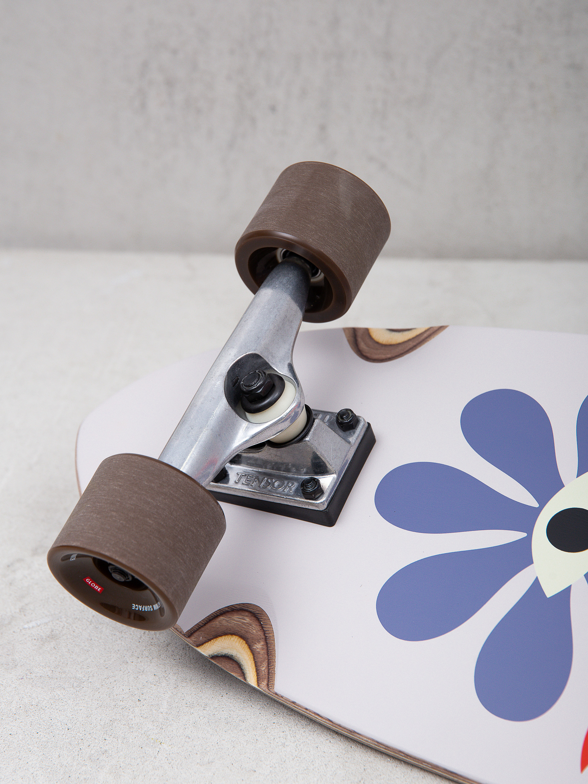 Globe Blazer XL Cruiser (weepy blume)