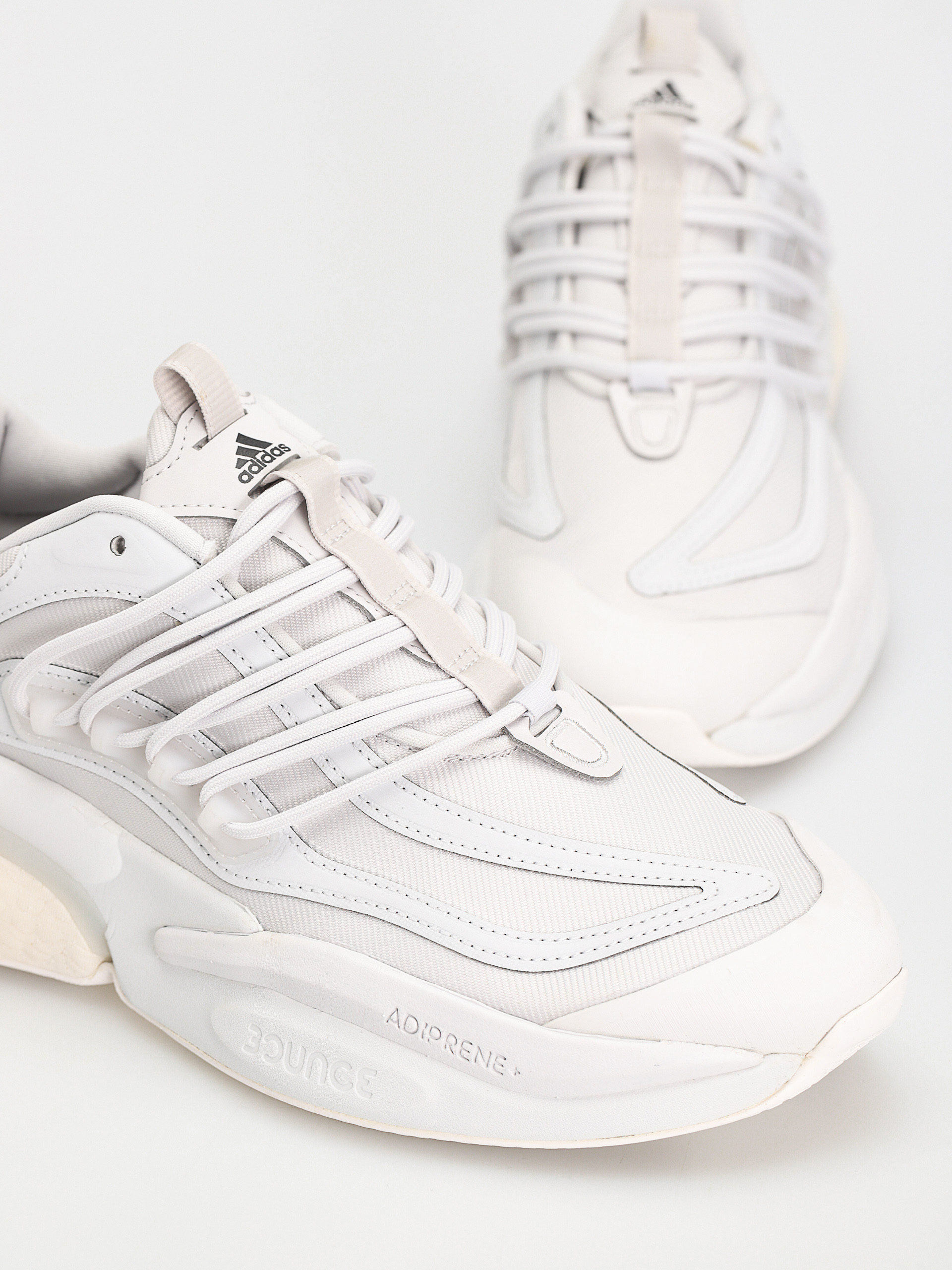 adidas Alphaboost V1 Schuhe (dshgry/greone/cblack)