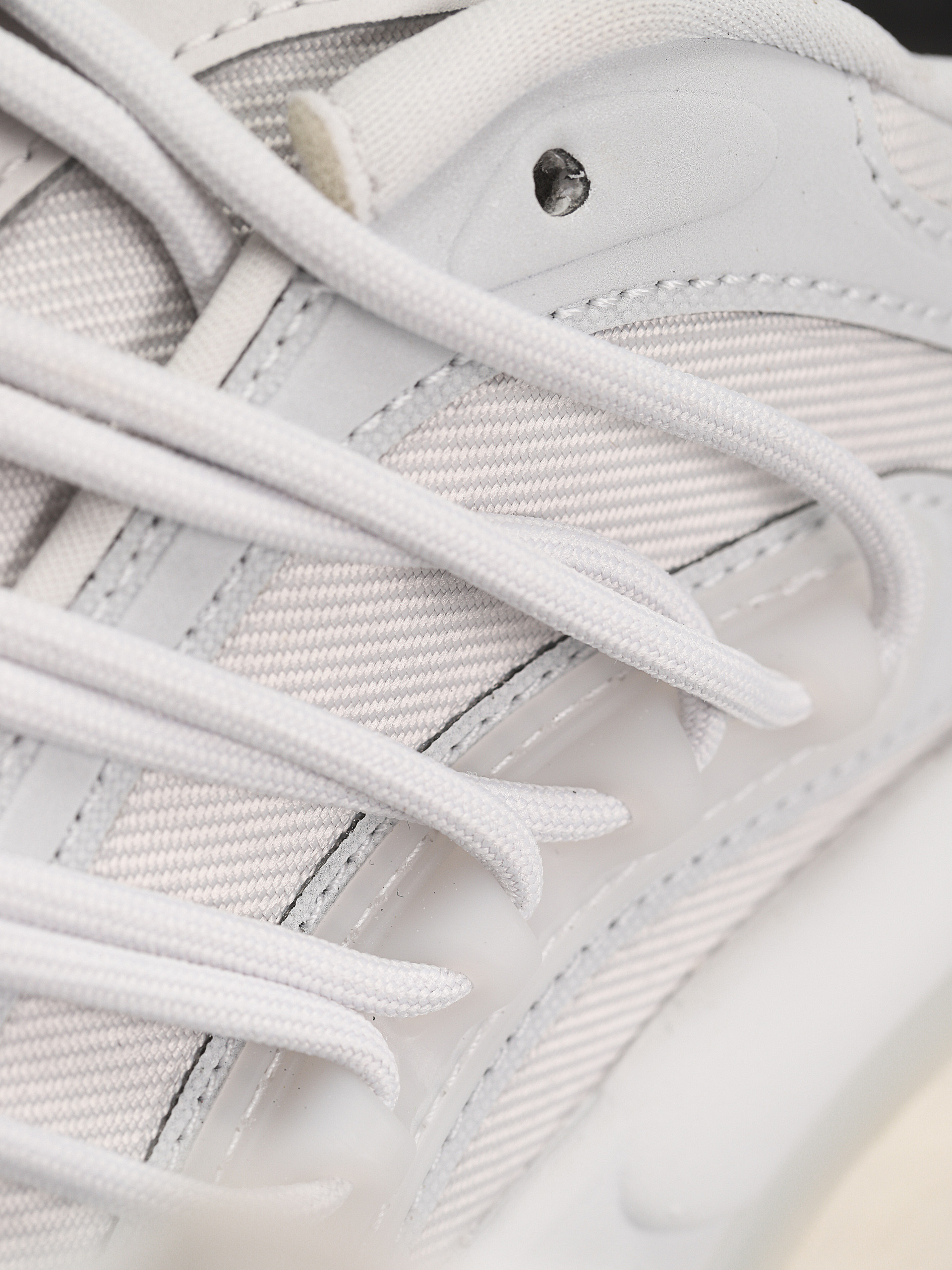 adidas Alphaboost V1 Schuhe (dshgry/greone/cblack)