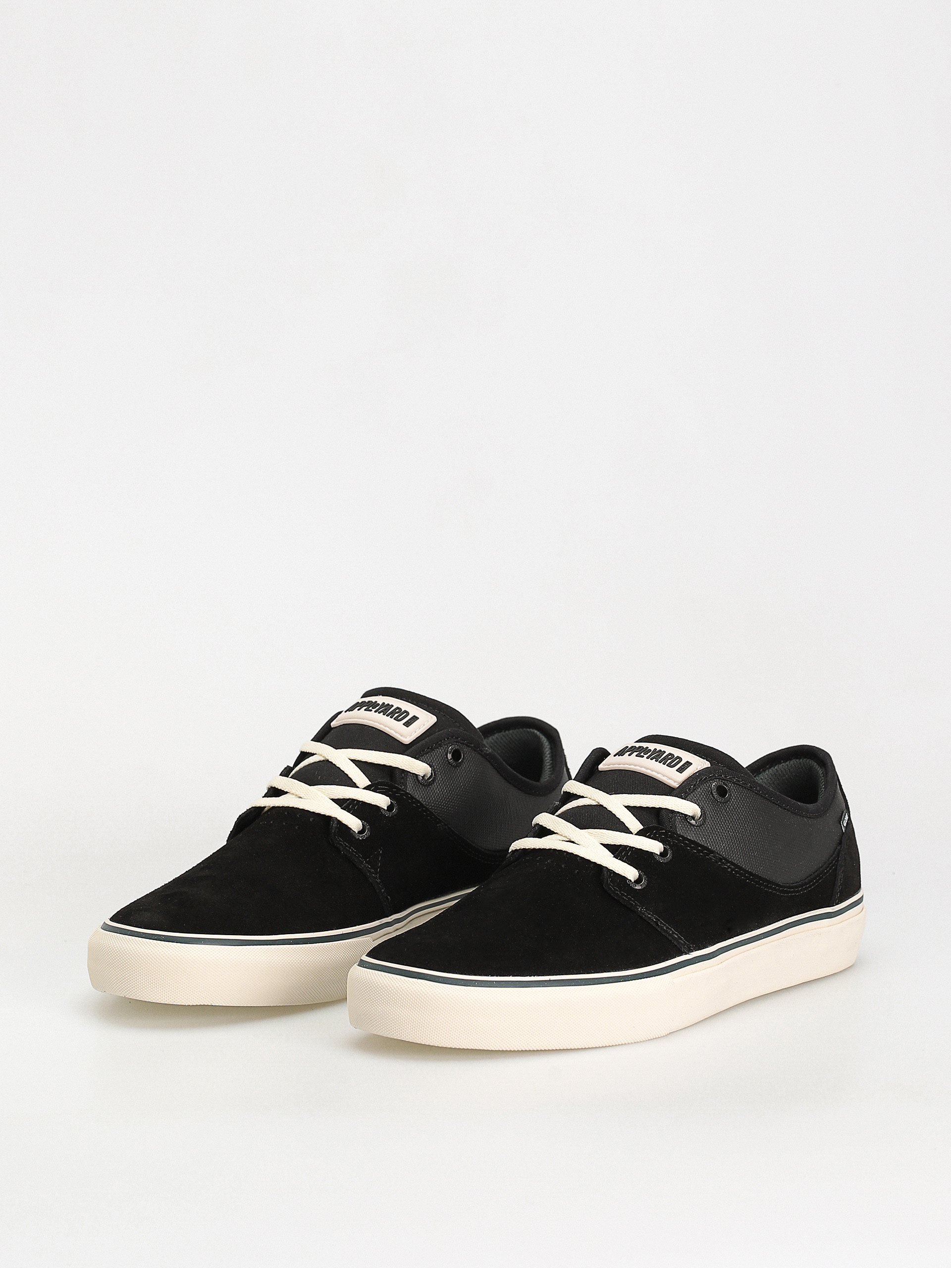 Globe Mahalo Shoes (black/antique/pine)