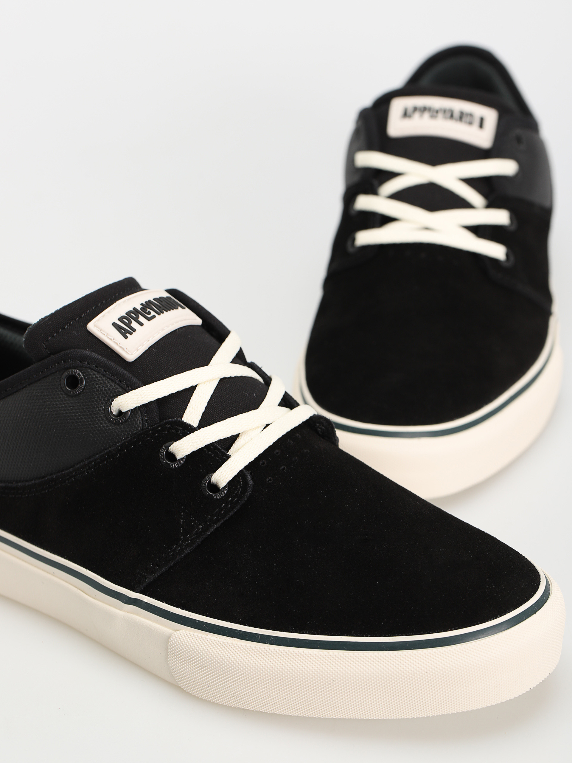 Globe Mahalo Schuhe (black/antique/pine)