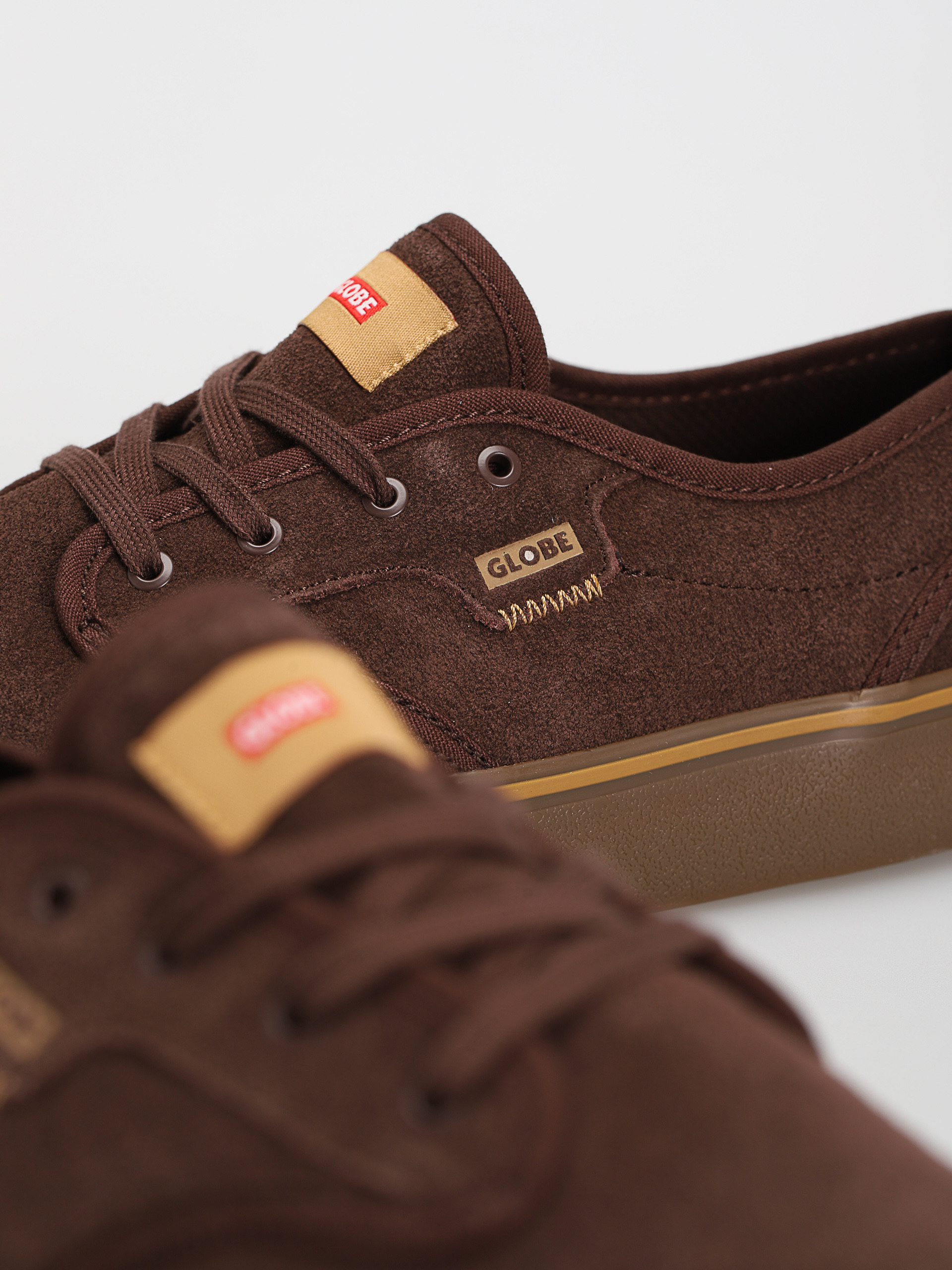 Globe Motley II Shoes (dark oak)