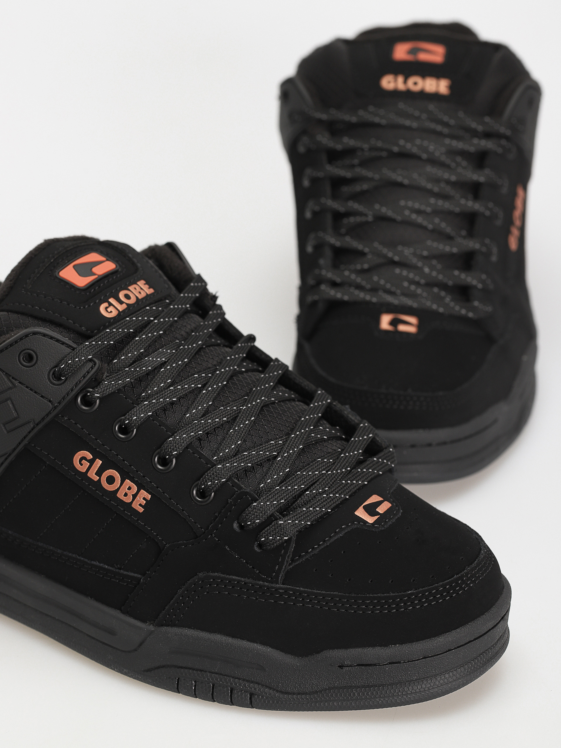 Globe Tilt Shoes (black/black/bronze)