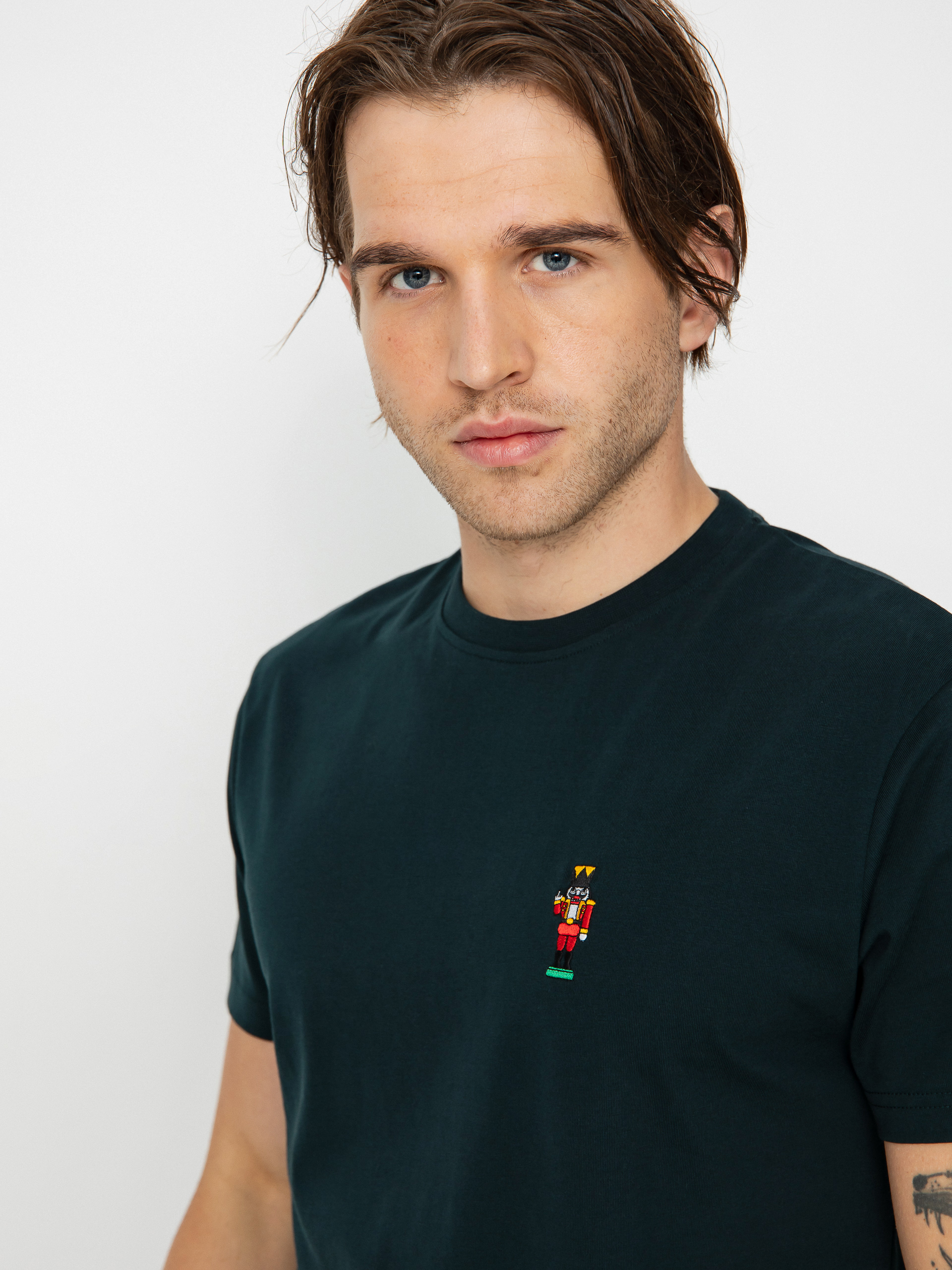 Iriedaily Nutcrax Emb T-Shirt (night forest)