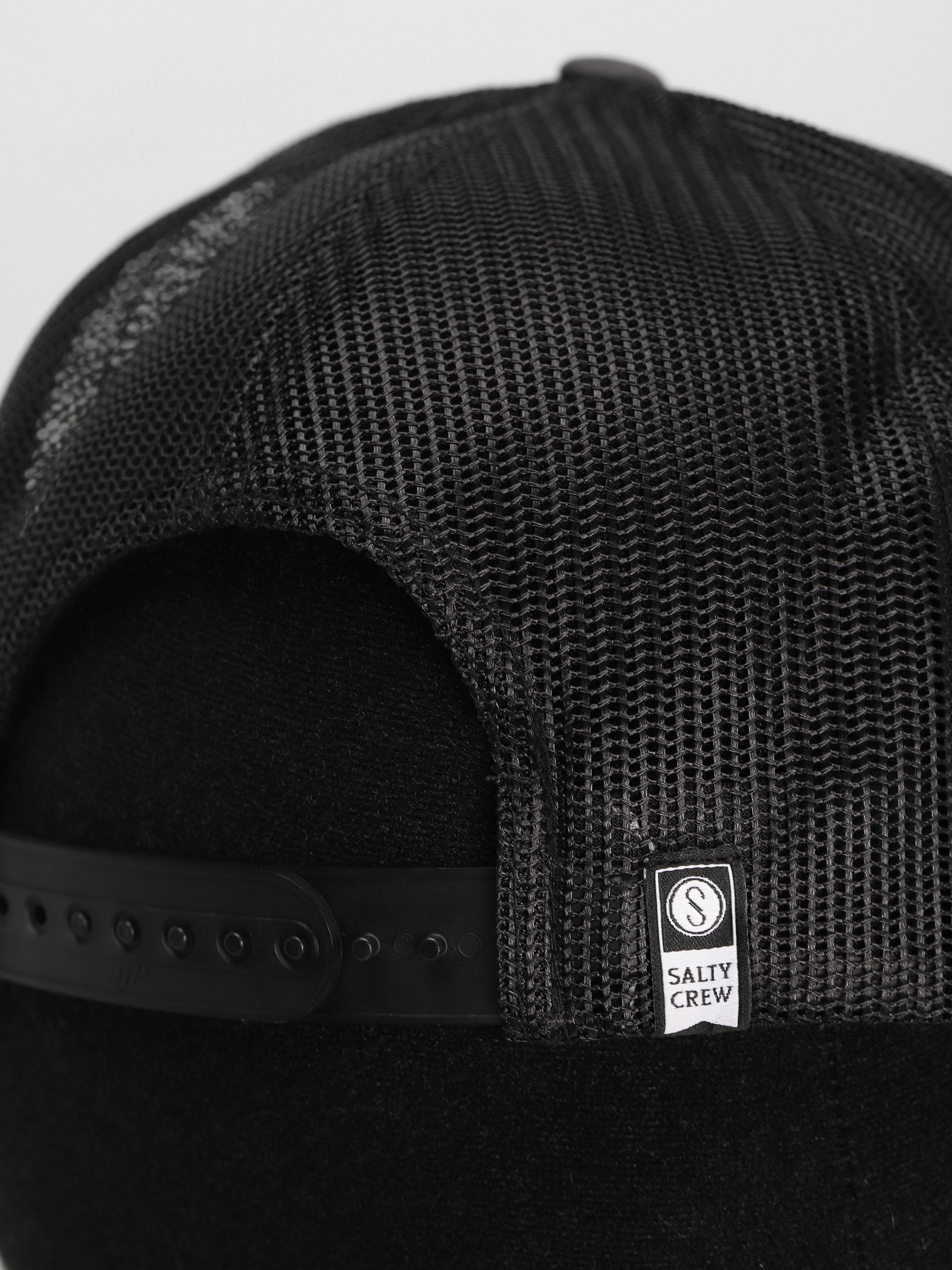 Salty Crew Stealth Trucker Cap (charcoal/black)