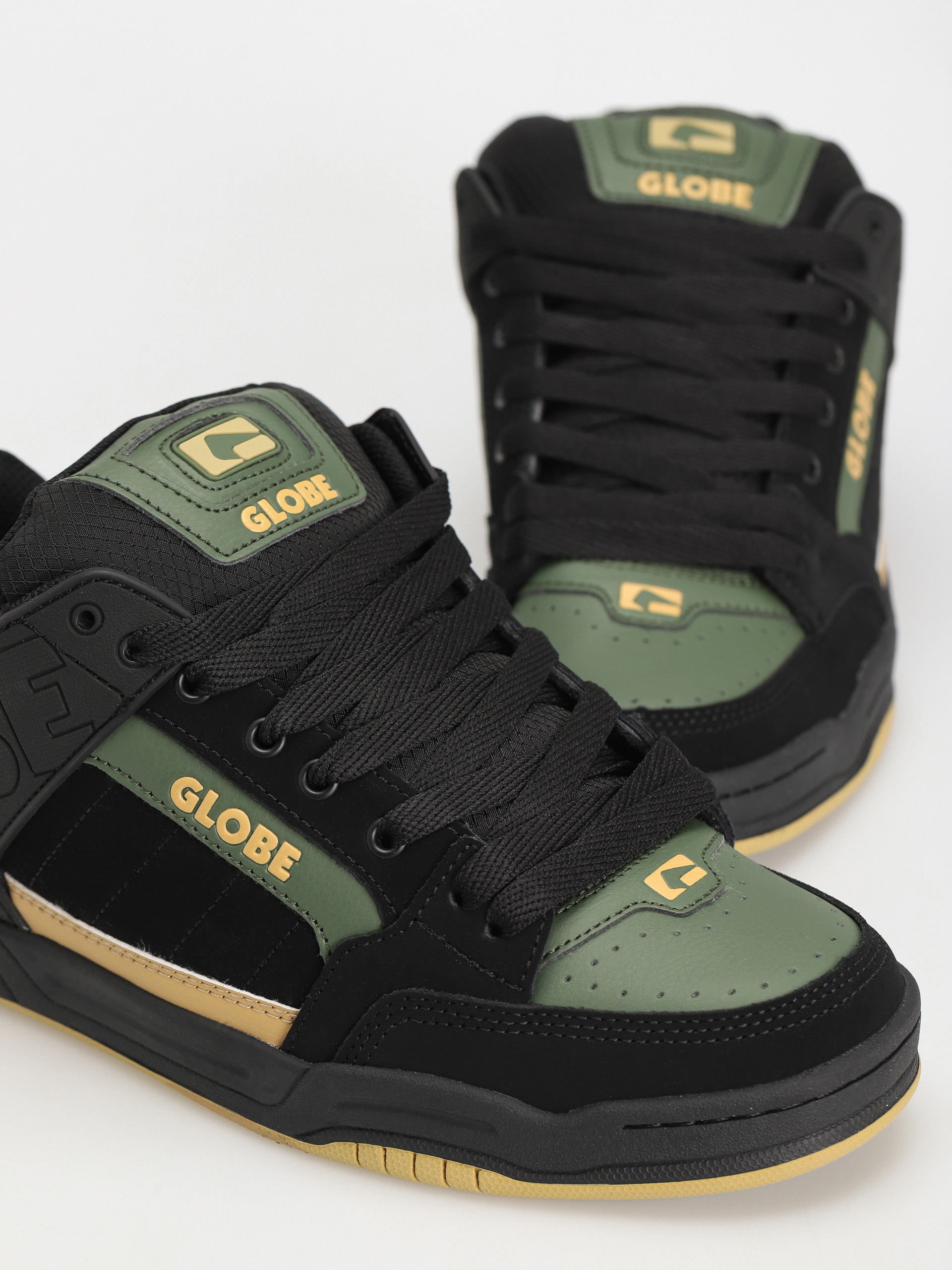 Globe Tilt Shoes (black/spruce)