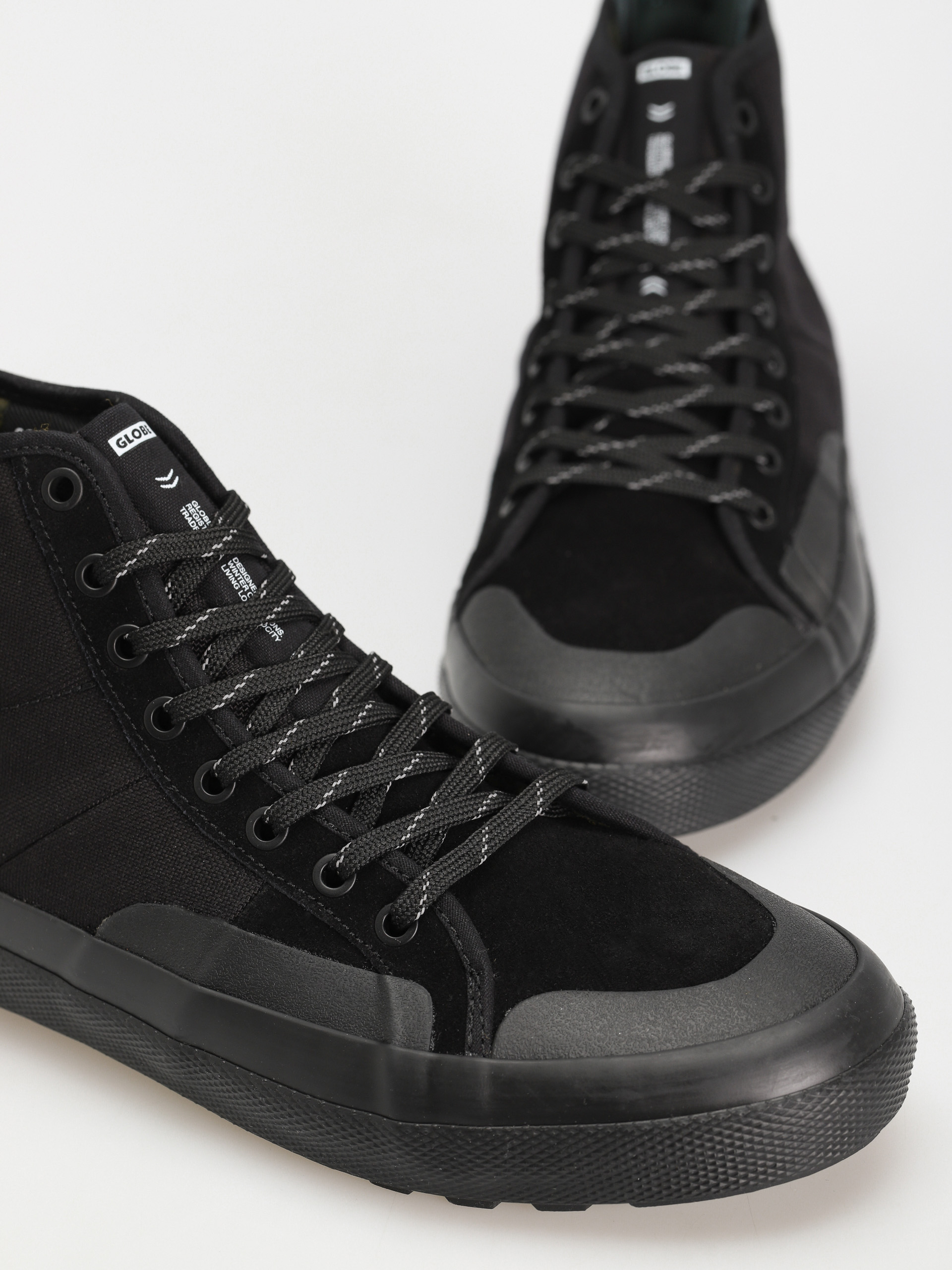 Globe Los Angered II Winter Schuhe (black/summit)