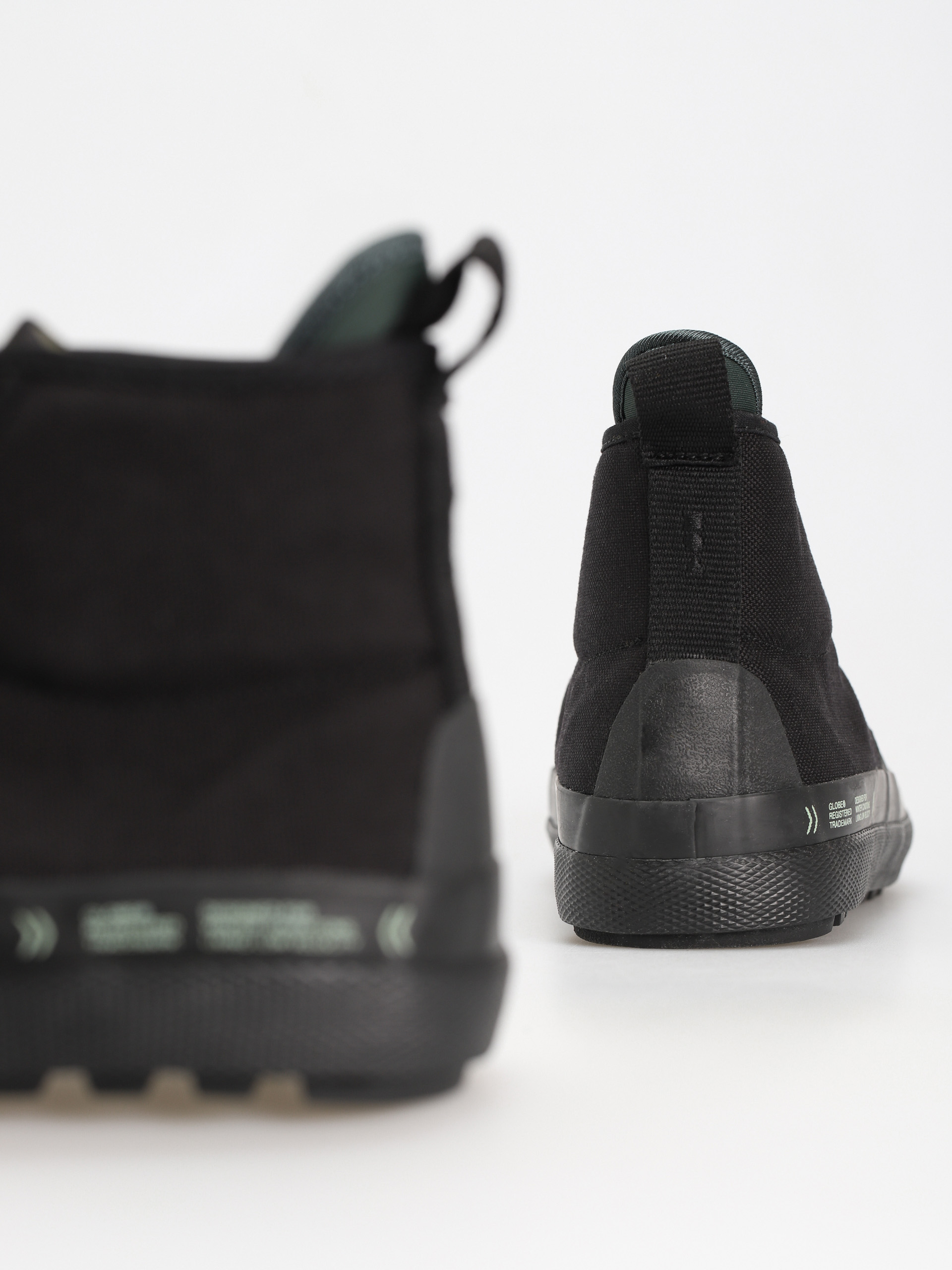 Globe Los Angered II Winter Schuhe (black/summit)