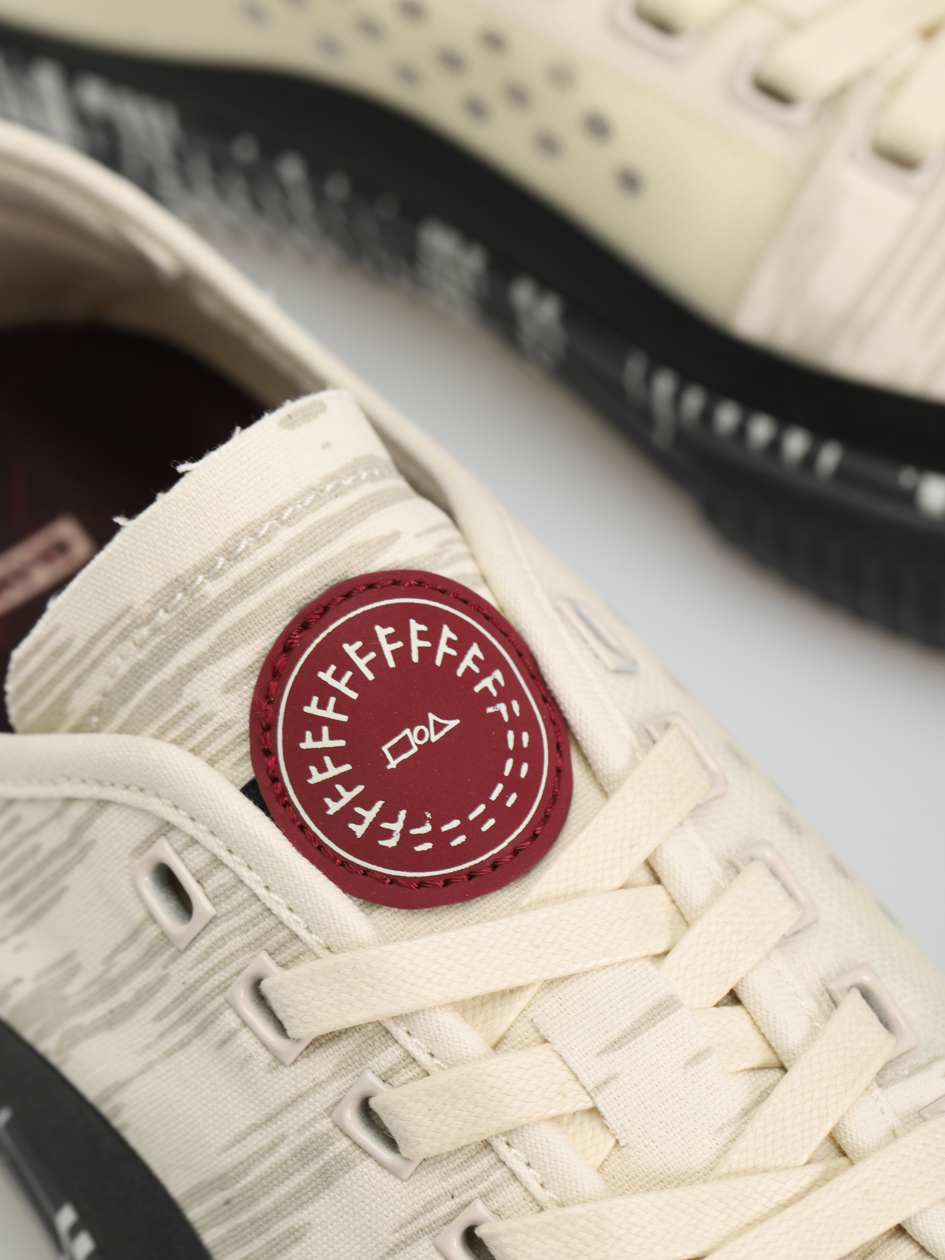 Globe Gillette Shoes (cream/graphite/former)