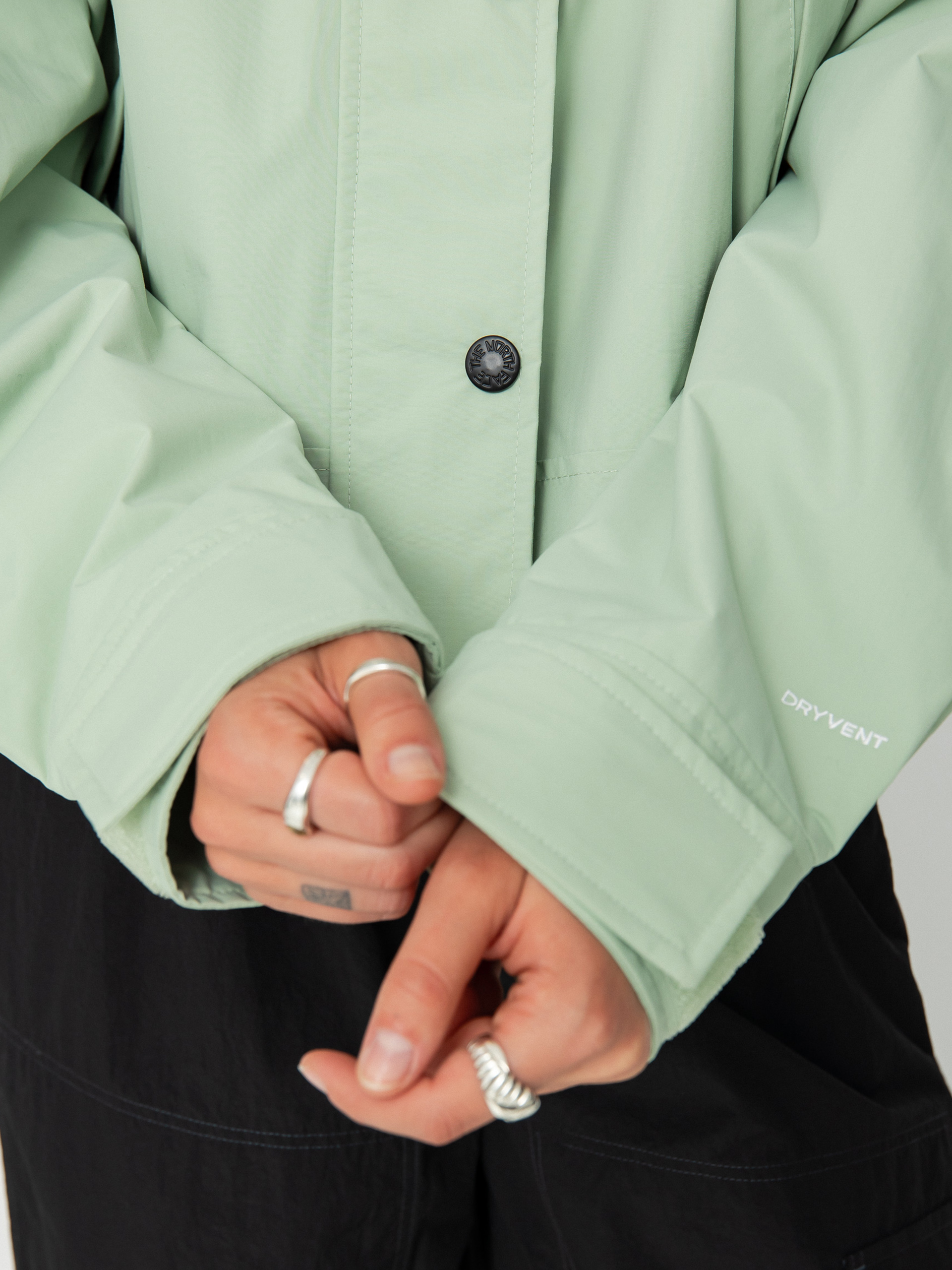 The North Face Reign On Jacket Wmn (misty sage/tnf black)