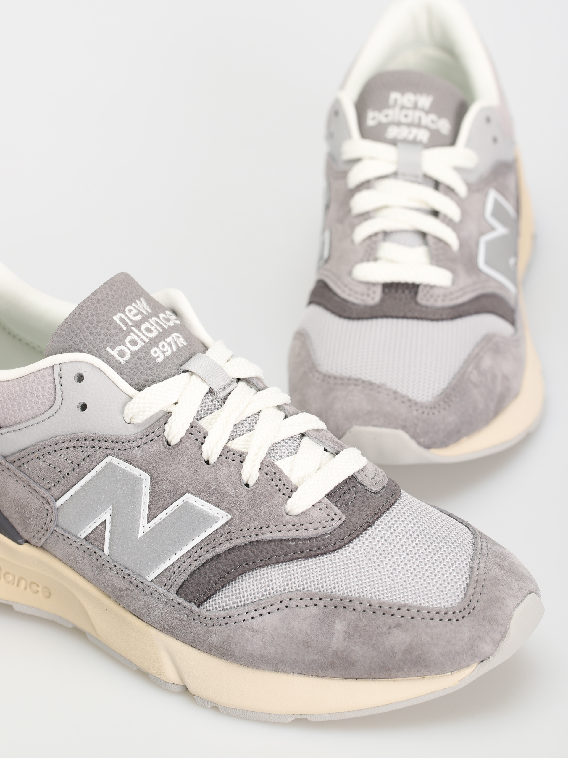 New Balance 997 Shoes (shadow grey)
