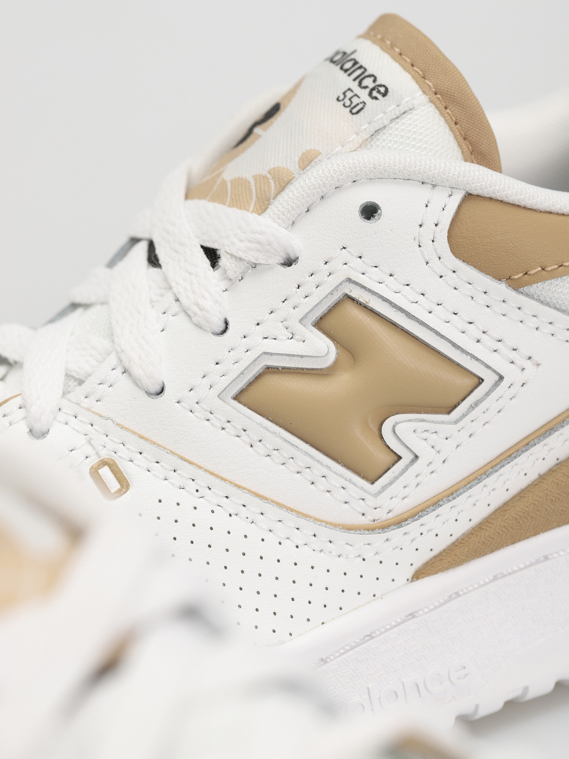 New Balance 550 Schuhe Wmn (white)