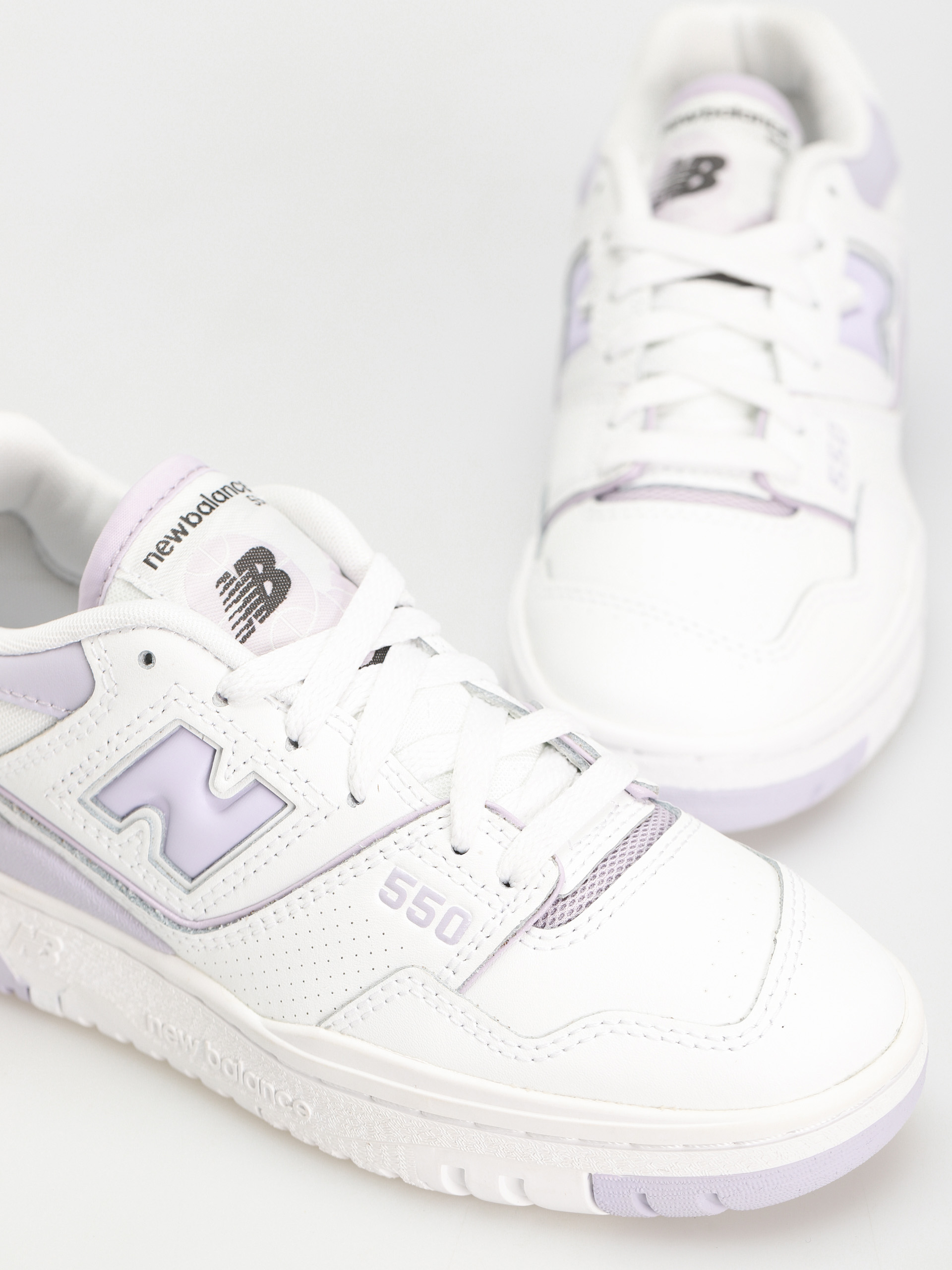 New Balance 550 Shoes Wmn (white)