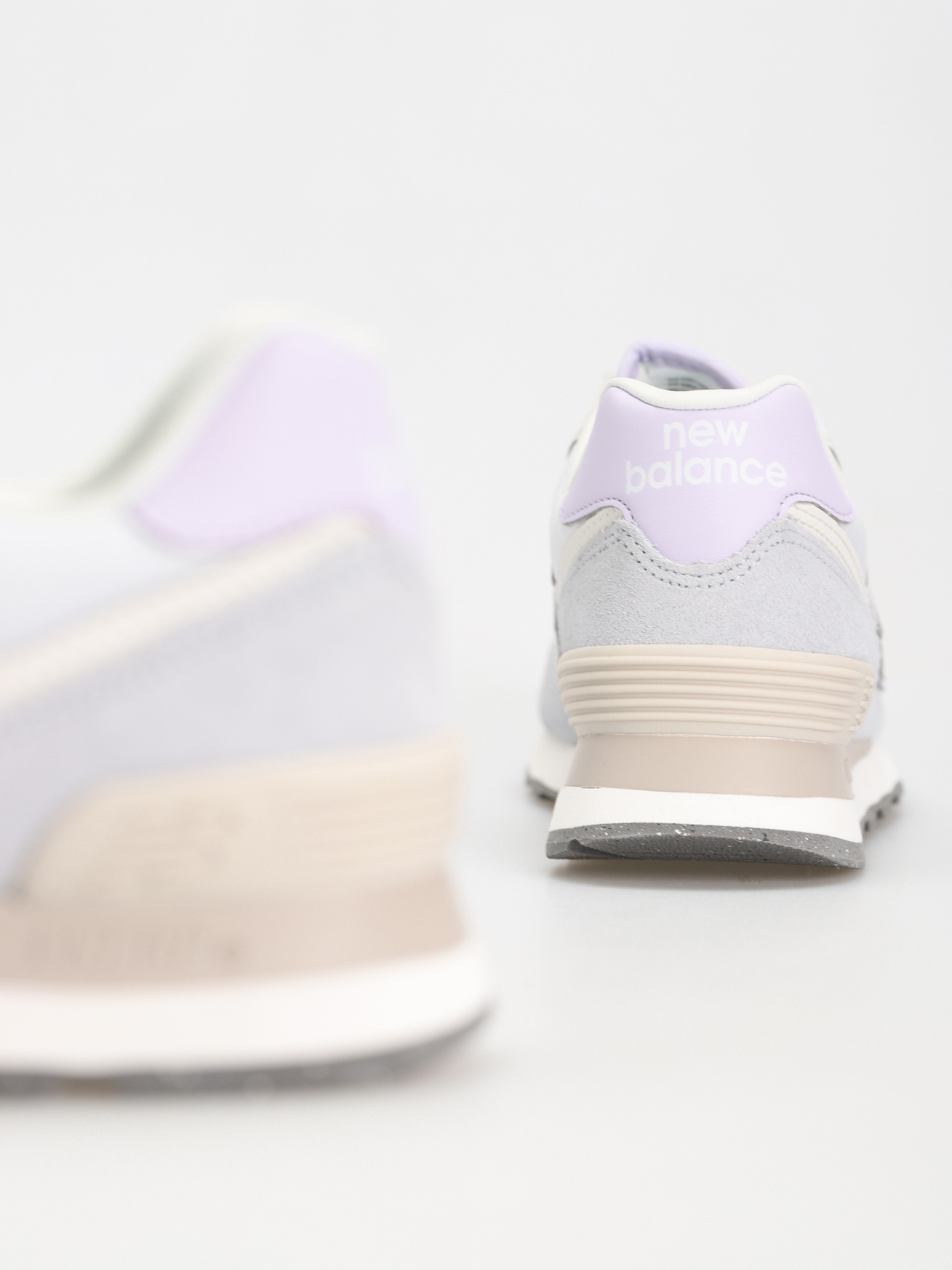 New Balance 574 Shoes Wmn (granite)