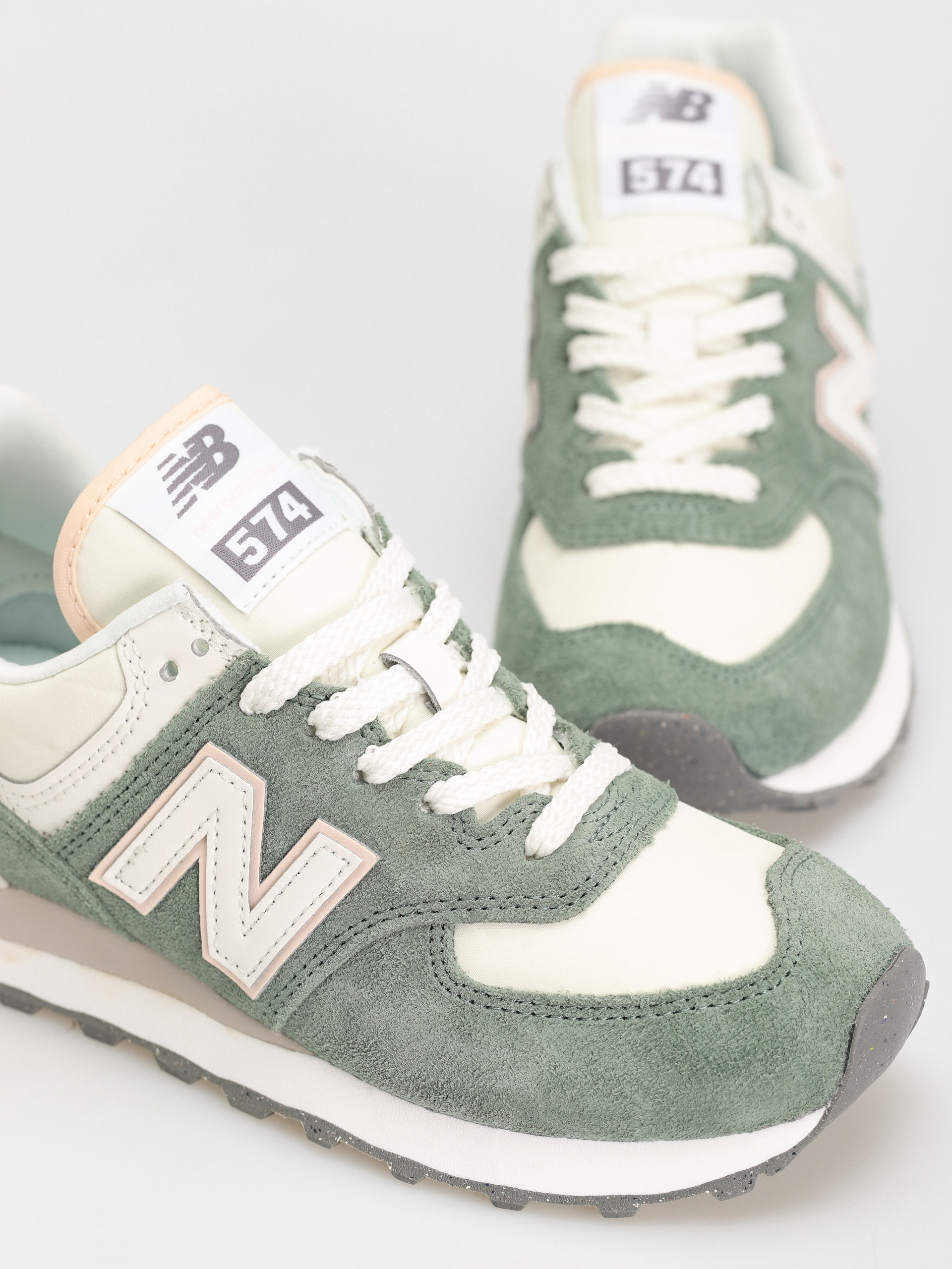 New Balance 574 Shoes Wmn (dark juniper)